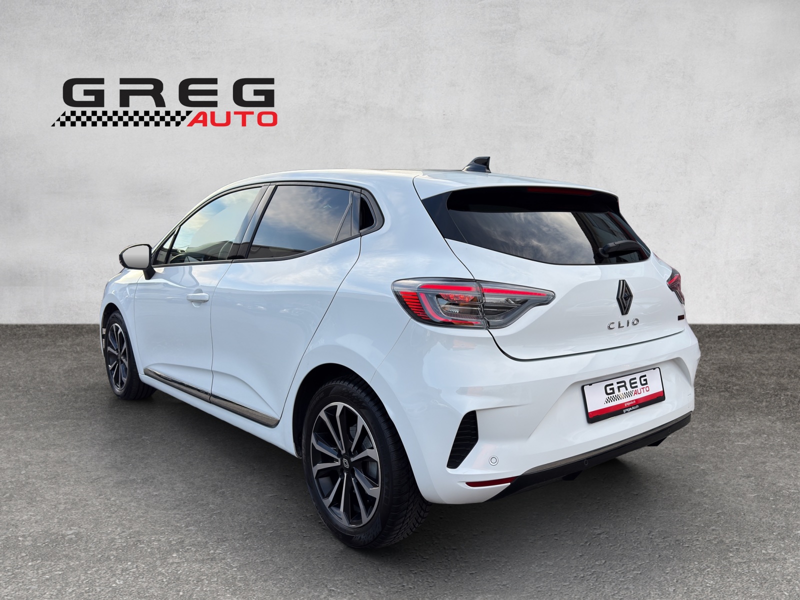 RENAULT Clio 1.6 E-Tech Techno-showroom-element-2