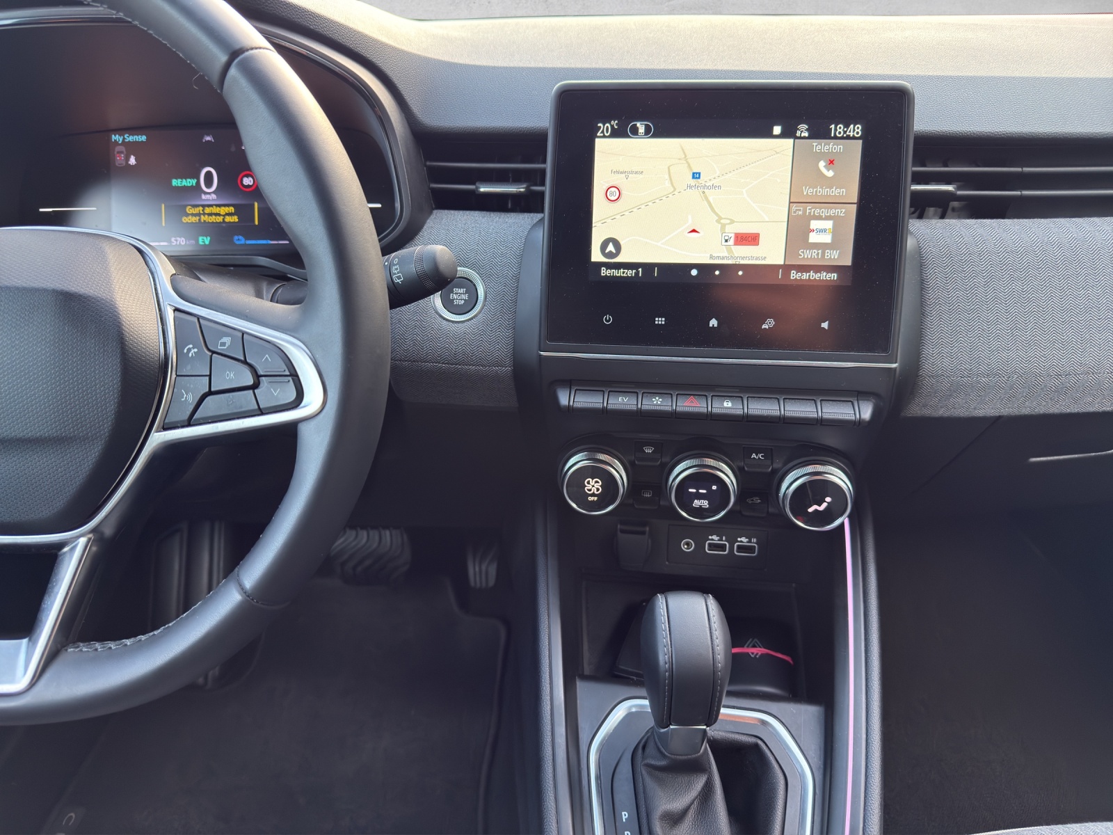 RENAULT Clio 1.6 E-Tech Techno-image-10