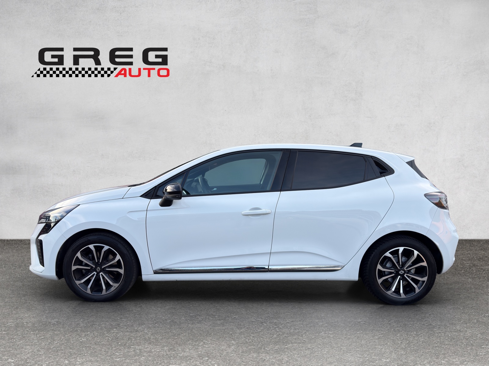 RENAULT Clio 1.6 E-Tech Techno-image-5