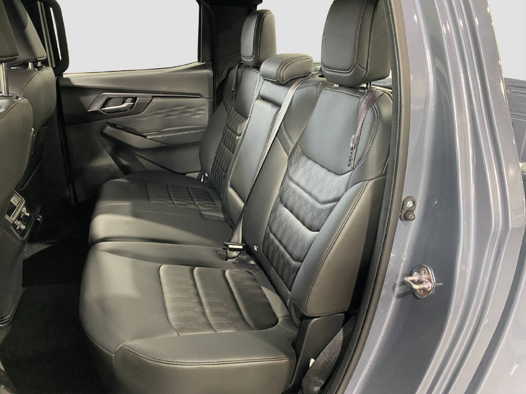ISUZU D-Max Crew Pick-up 1.9 DDi N60 Nitro Sport 4x4-image-14