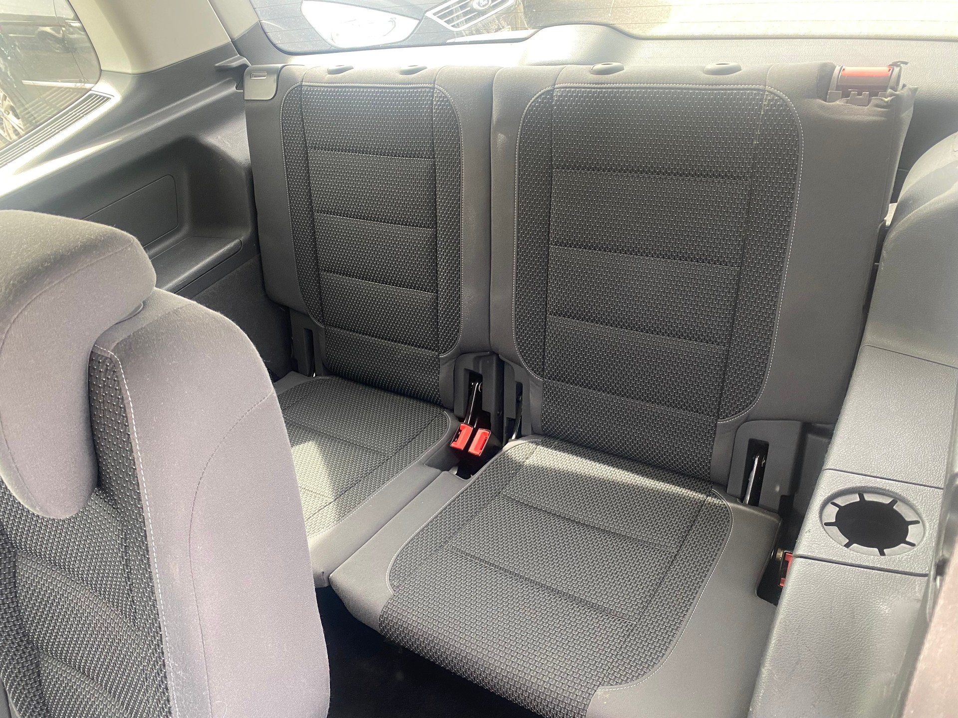 VW Touran 1.6 TDI Comfortline DSG-image-12