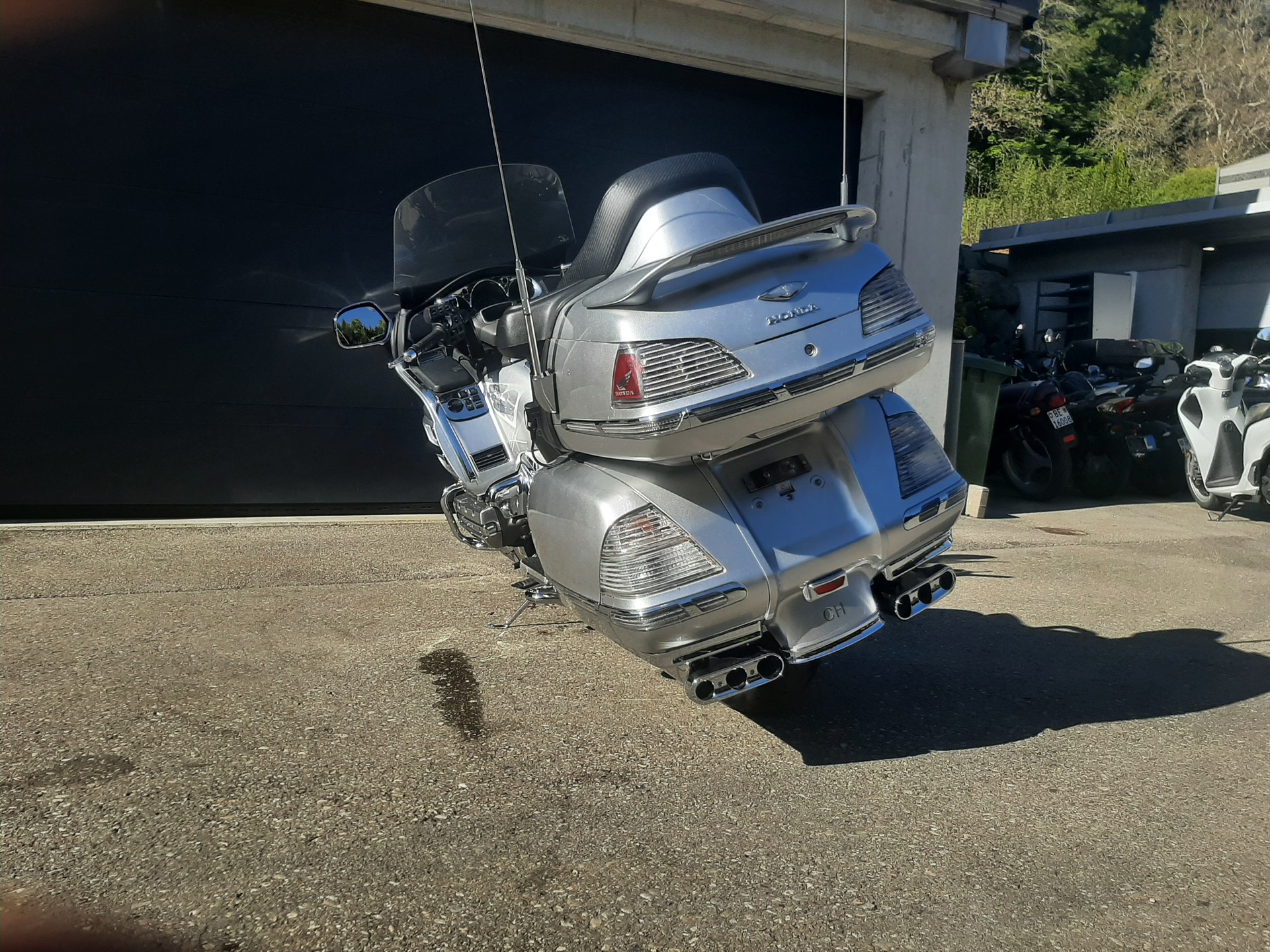 HONDA GL 1800 A Goldwing-image-12