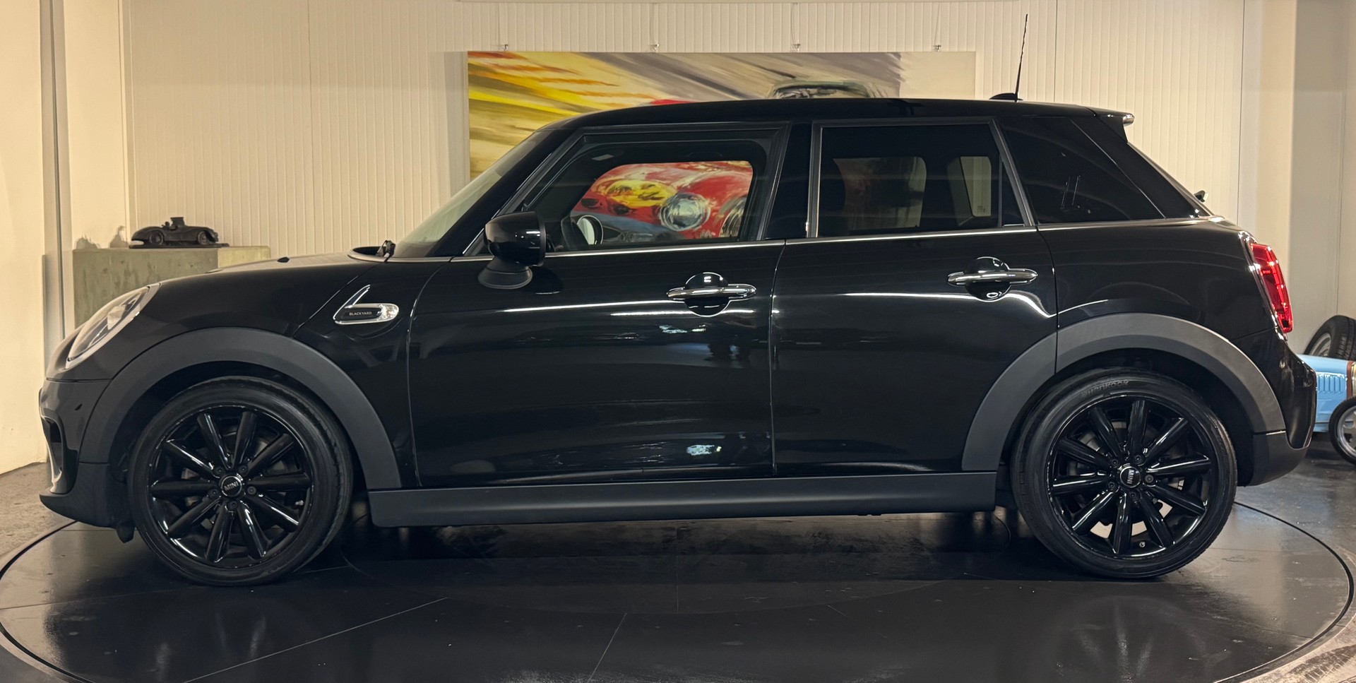 MINI Cooper Steptronic DKG-showroom-element-1