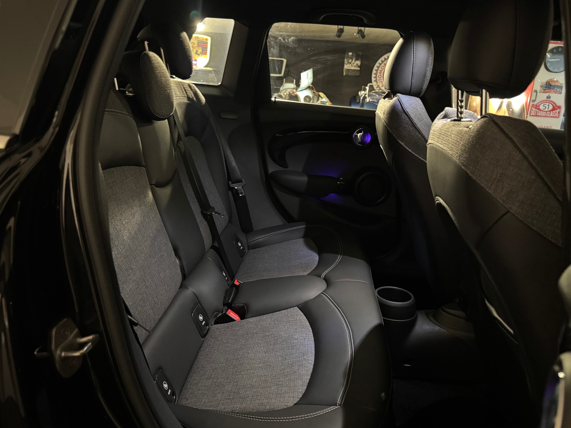MINI Cooper Steptronic DKG-image-17