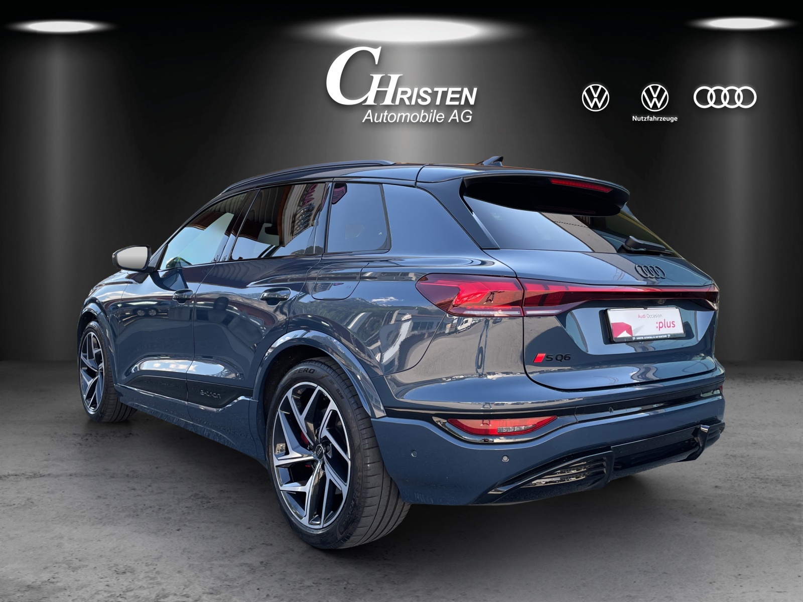 AUDI SQ6 e-tron quattro-showroom-element-3