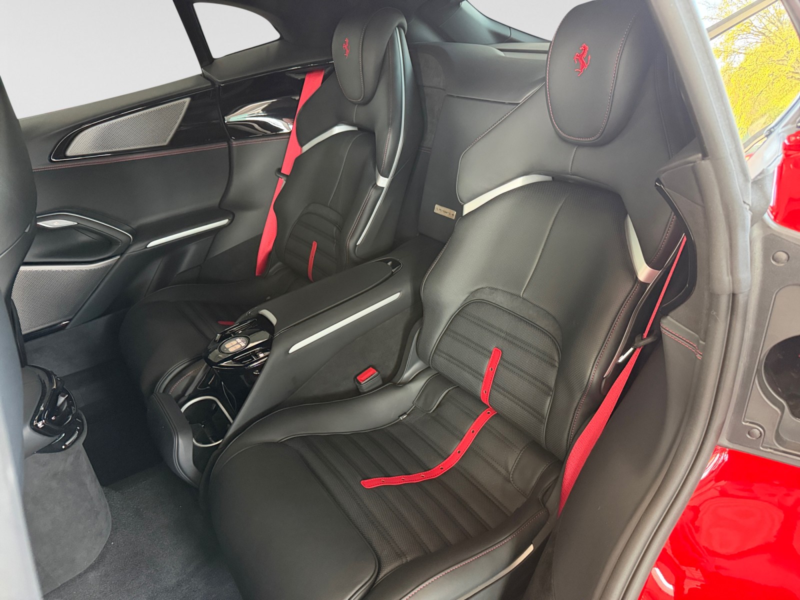 FERRARI Purosangue 6.5 V12-image-15
