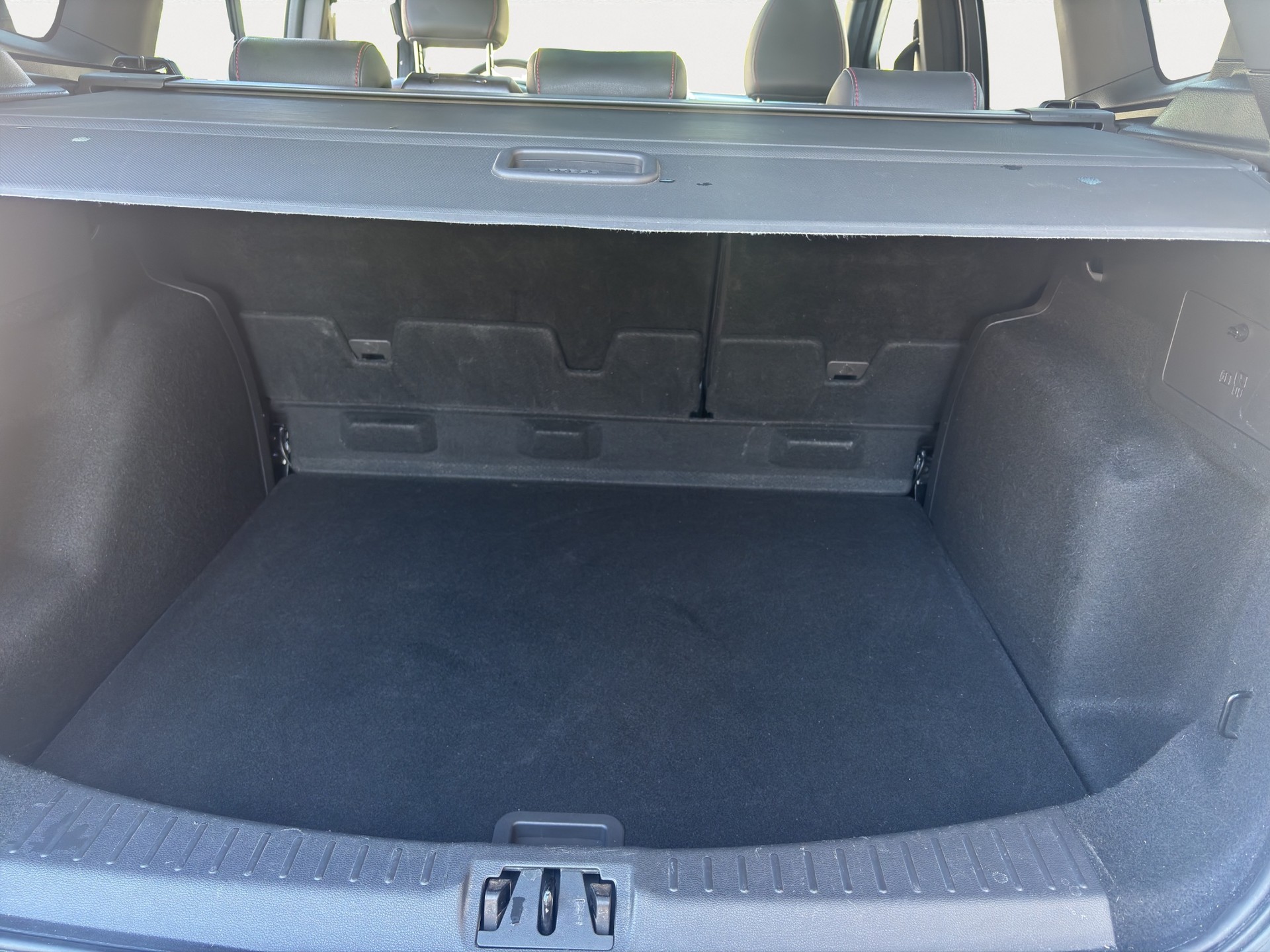 FORD Kuga 2.0 TDCi ST Line High 4WD PowerShift-image-19
