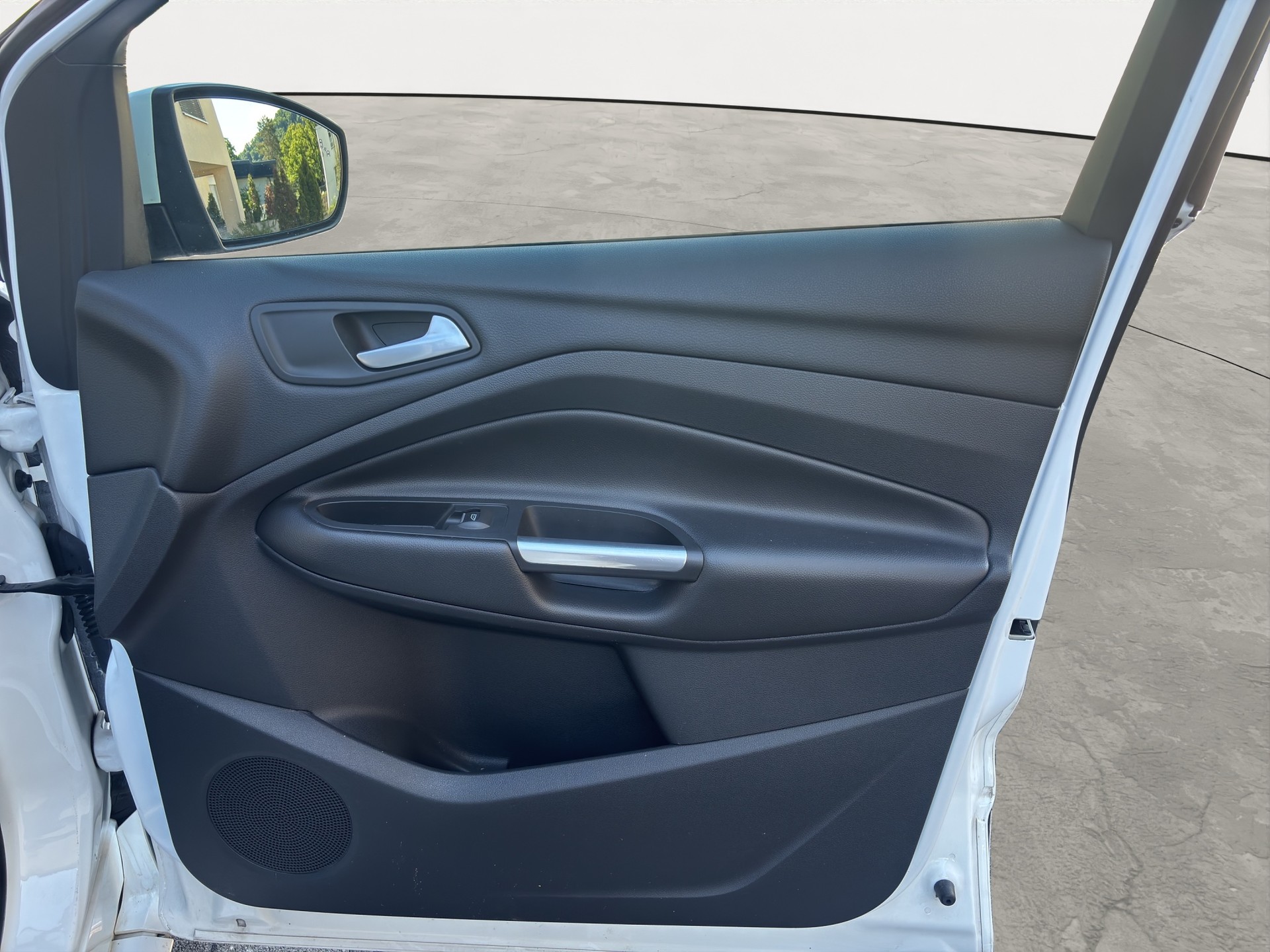 FORD Kuga 2.0 TDCi ST Line High 4WD PowerShift-image-17