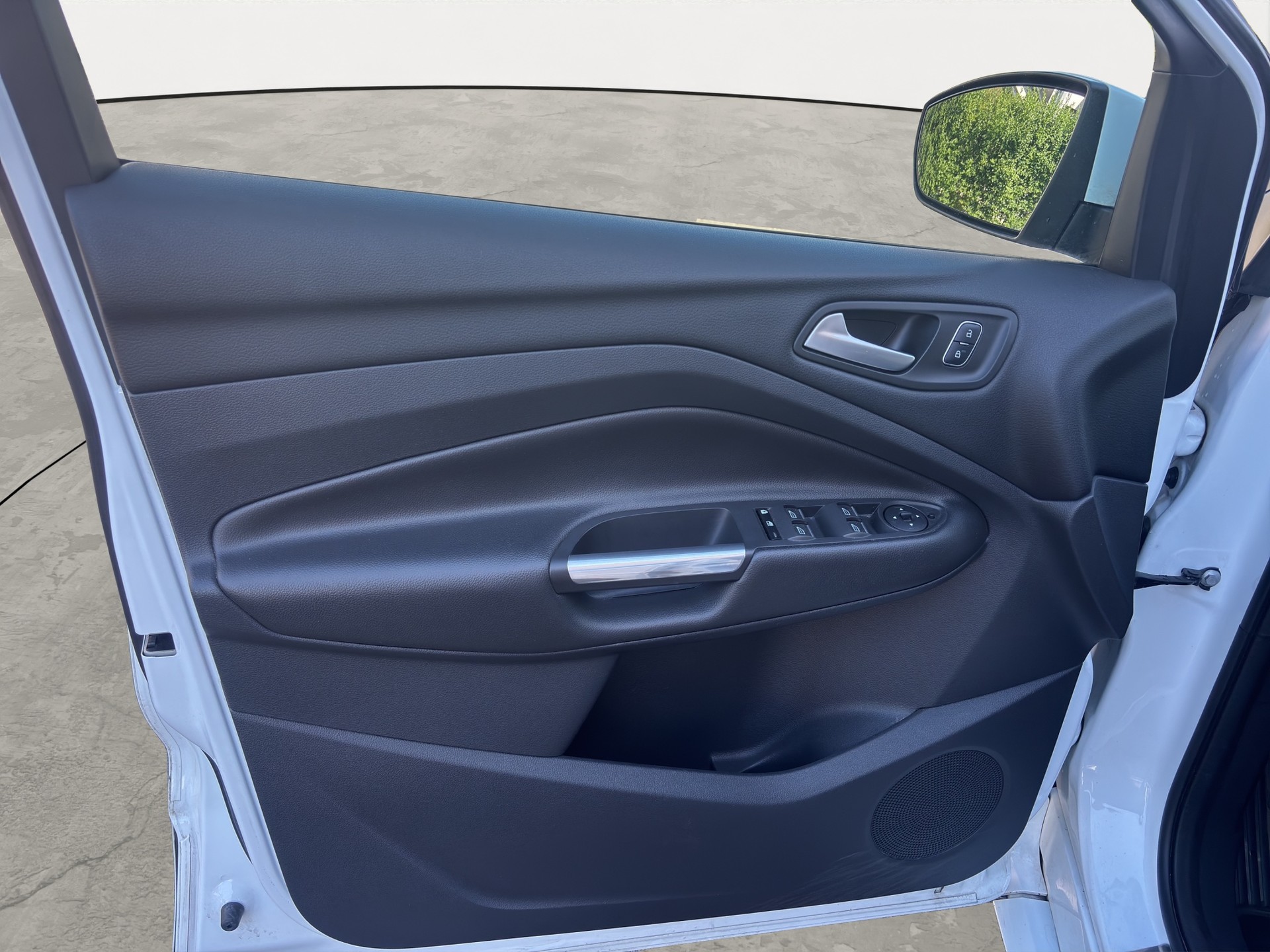 FORD Kuga 2.0 TDCi ST Line High 4WD PowerShift-image-11