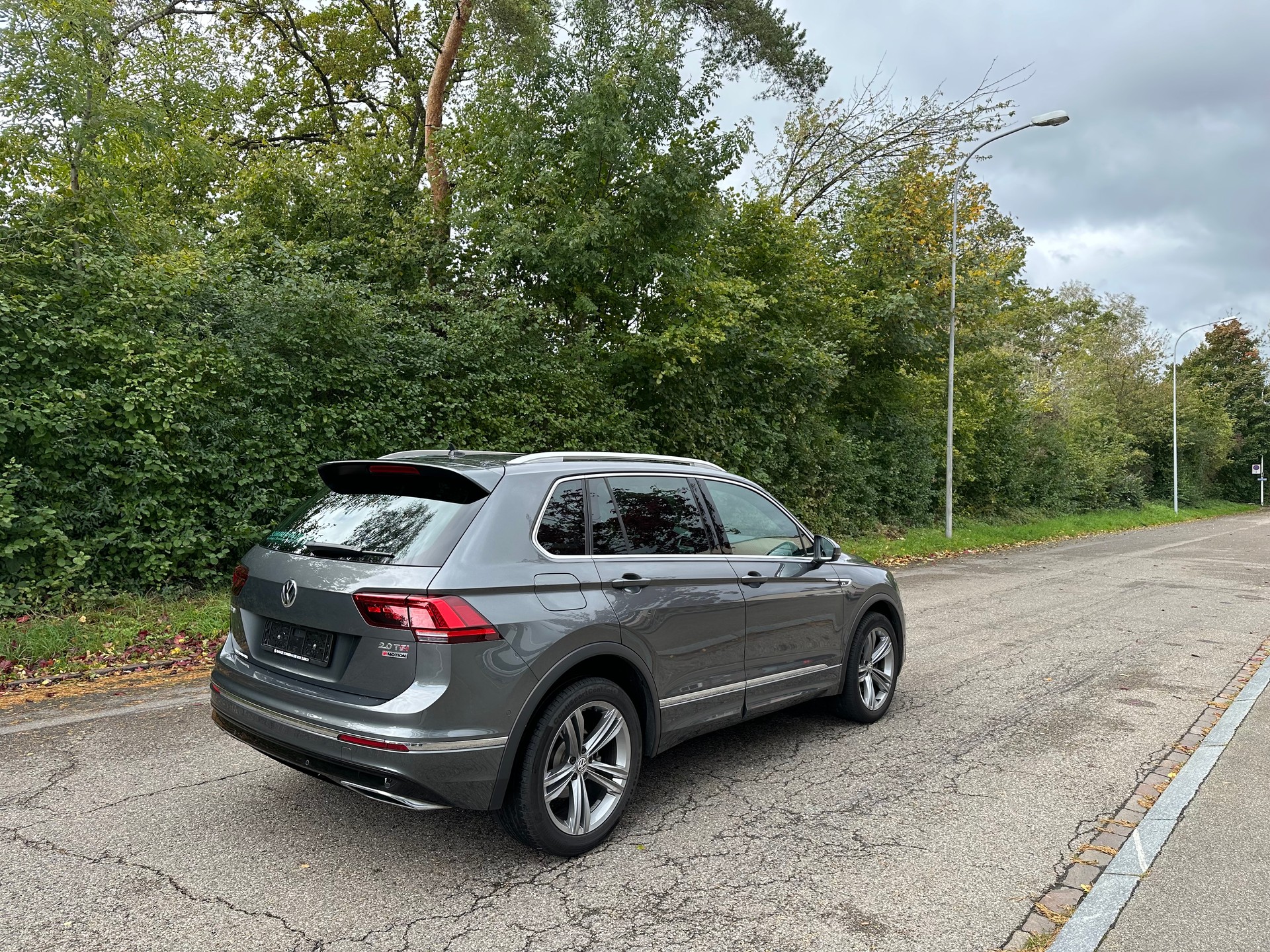 VW Tiguan 2.0 RL 4Motion DSG-image-13