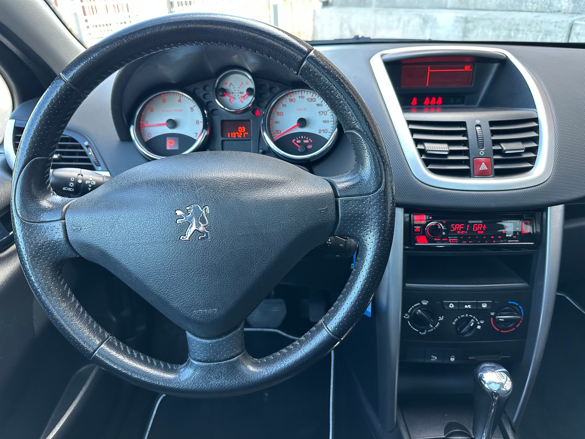 PEUGEOT 207 SW 1.6 16V Sport Automatic-image-10