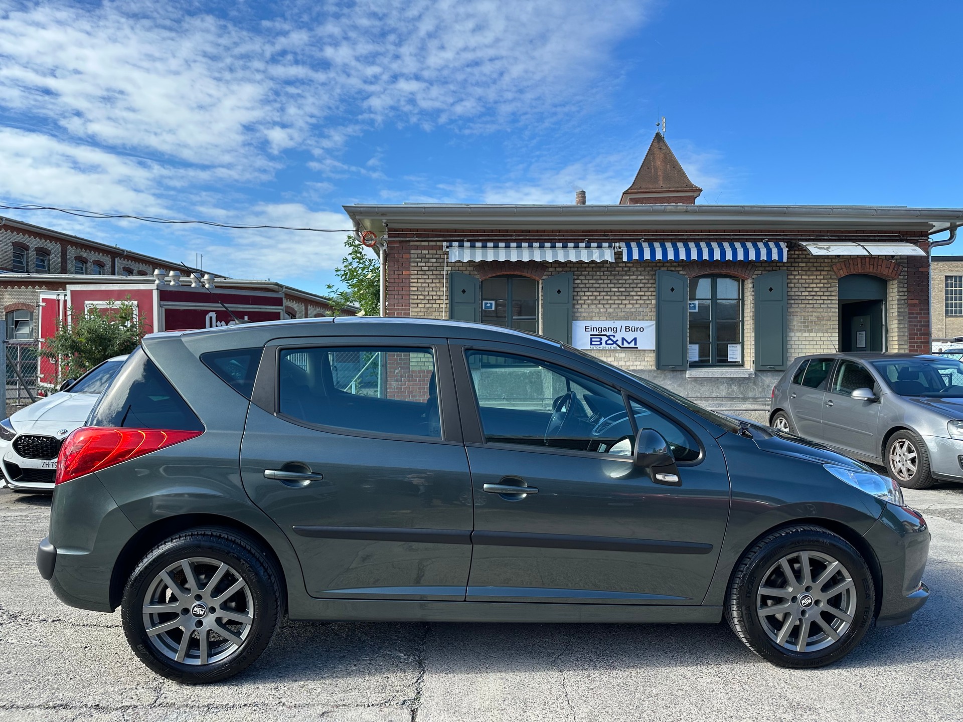 PEUGEOT 207 SW 1.6 16V Sport Automatic-image-4