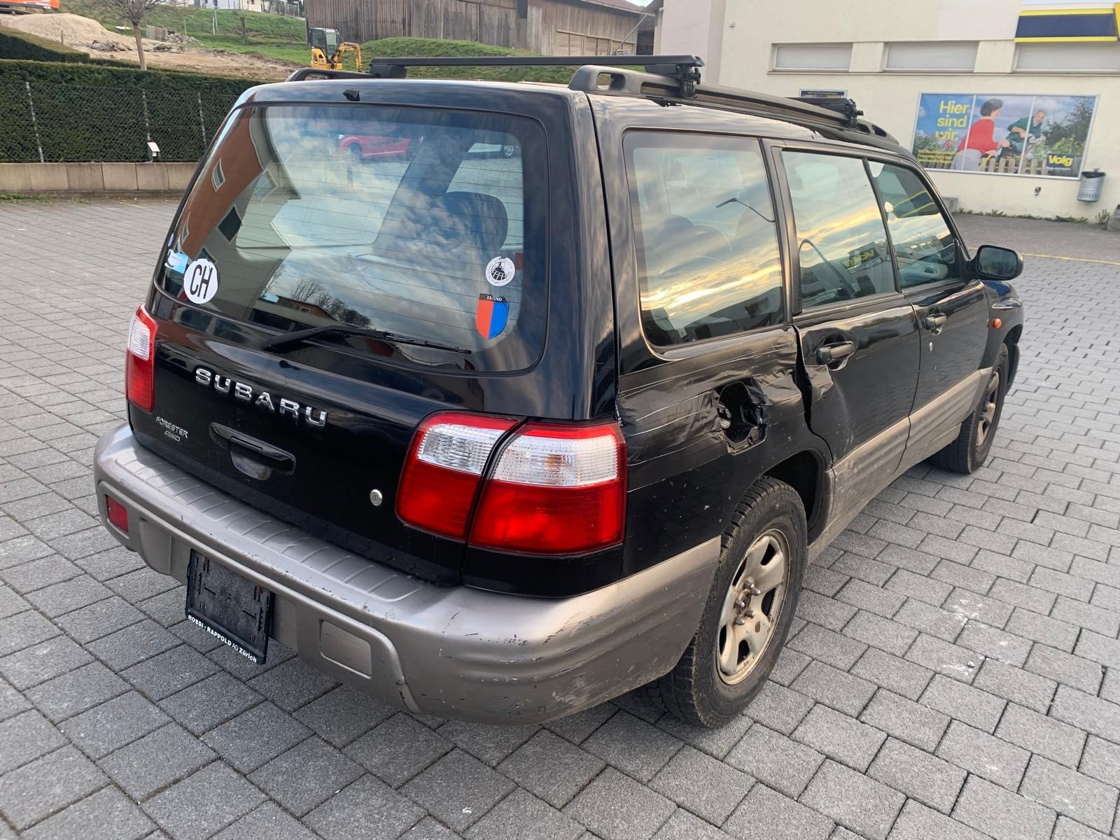 SUBARU Forester 2.0 Comfort Automatic-image-2