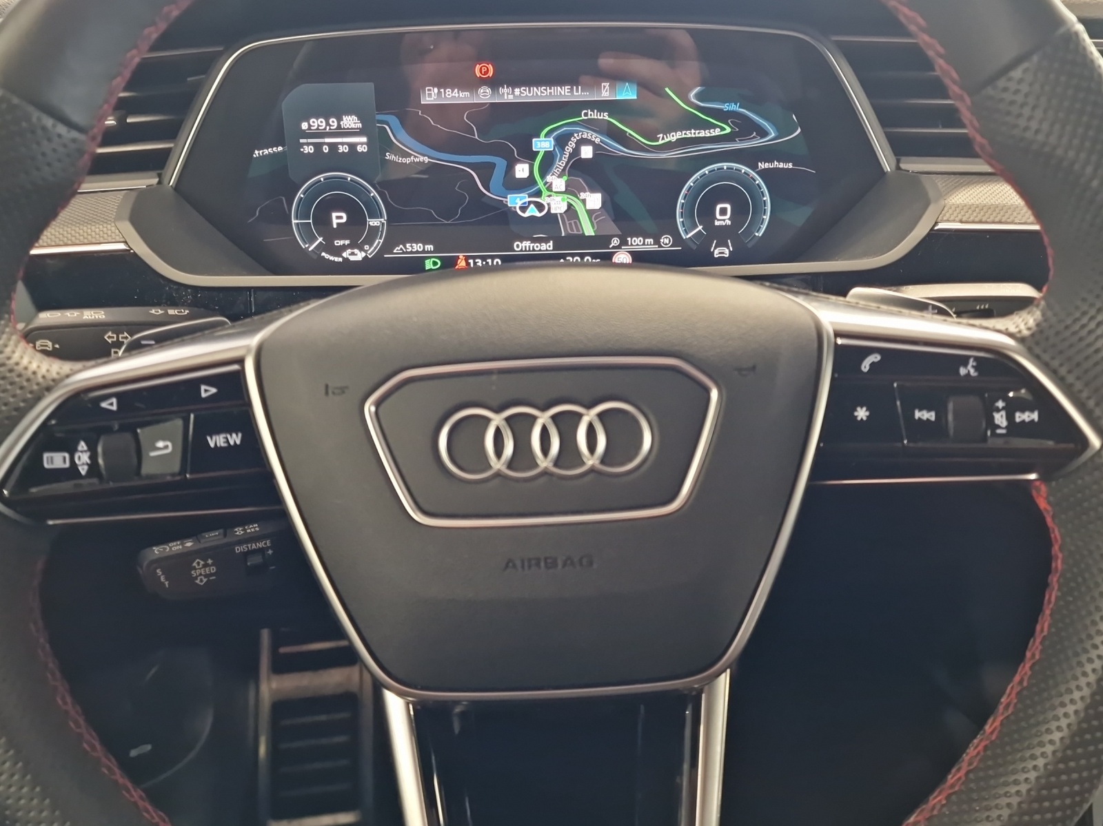 AUDI Q8 55 e-tron Black Edition quattro-image-11