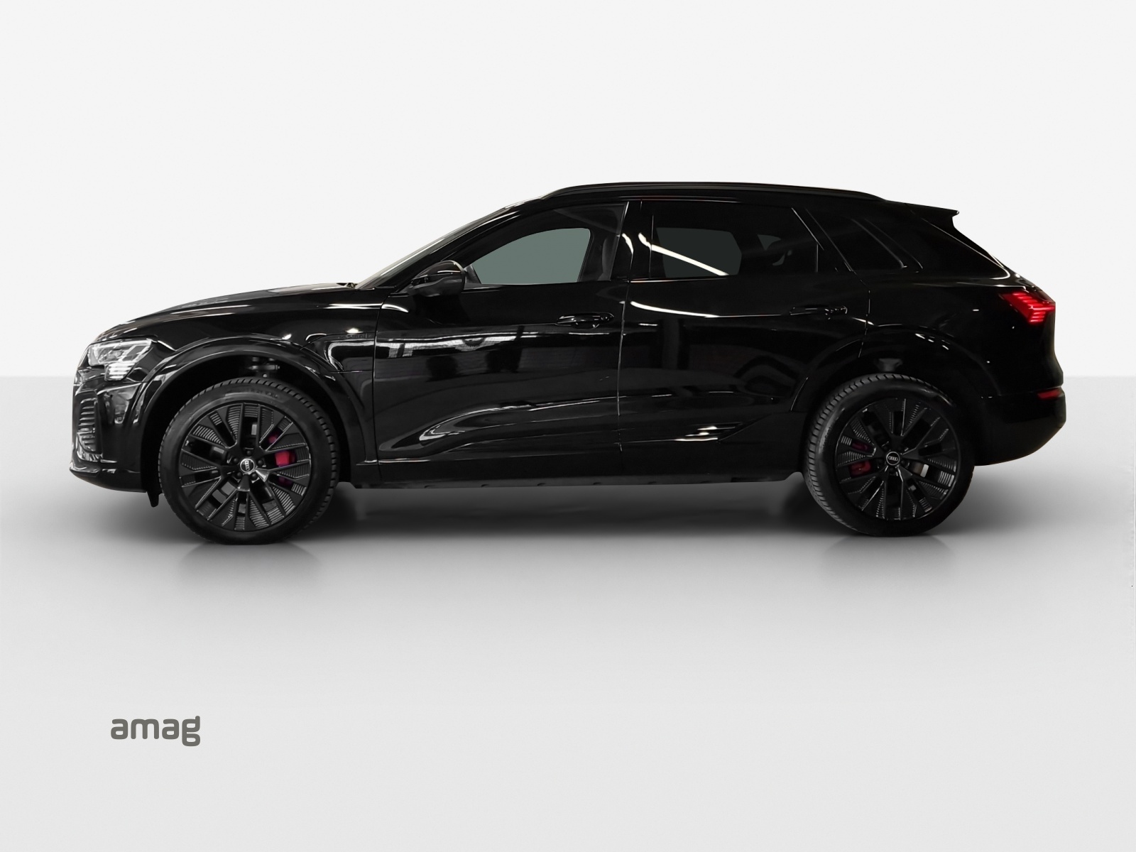 AUDI Q8 55 e-tron Black Edition quattro-showroom-element-1