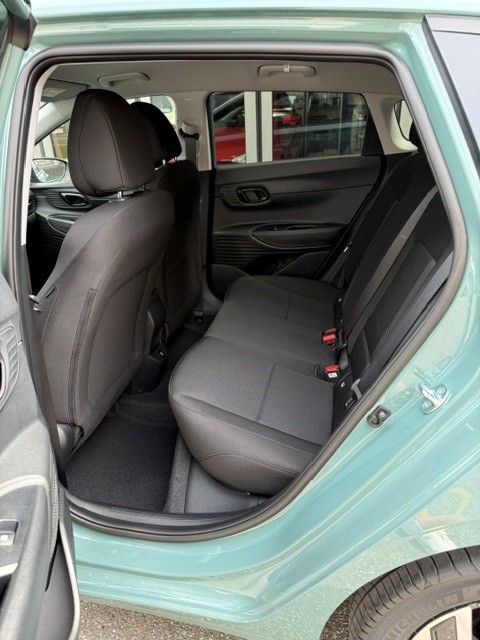 HYUNDAI i20 1.0 T-GDi Amplia-image-11