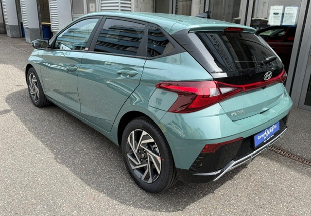 HYUNDAI i20 1.0 T-GDi Amplia-image-2