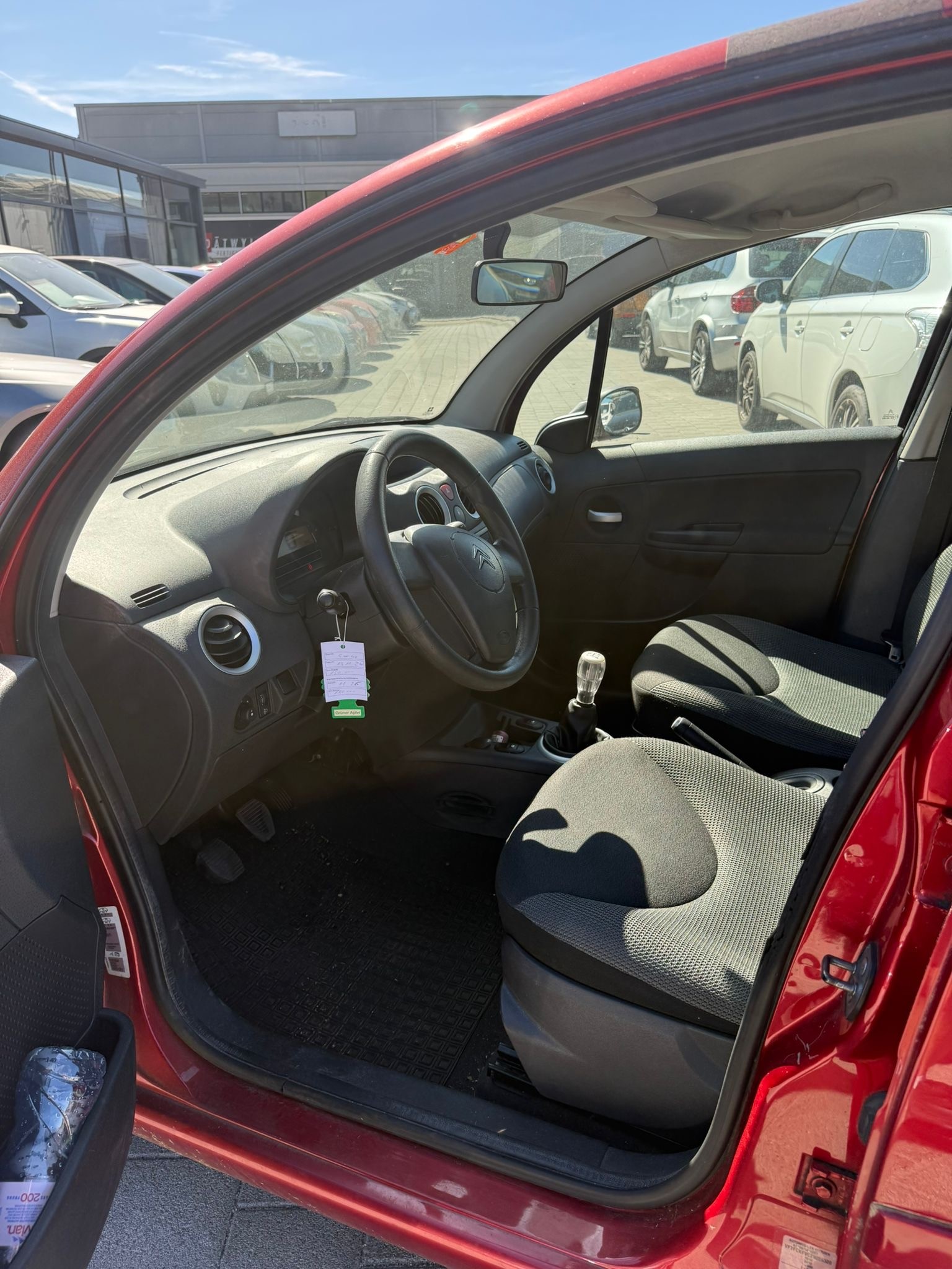 CITROEN C3 1.4i Exclusive-image-23
