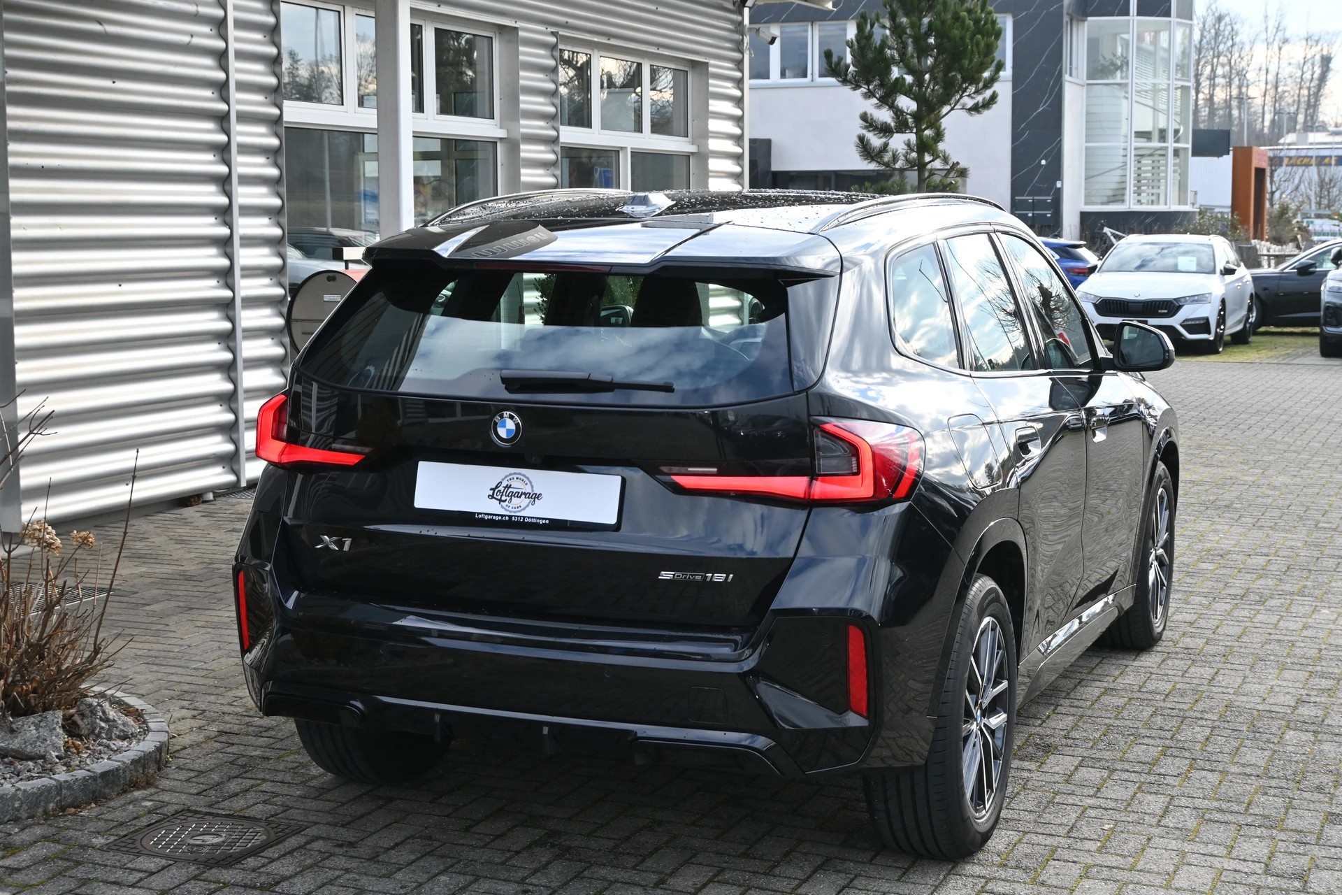 BMW X1 sDrive 18i M Sport Automat + Werksgarantie 05.2027-image-7