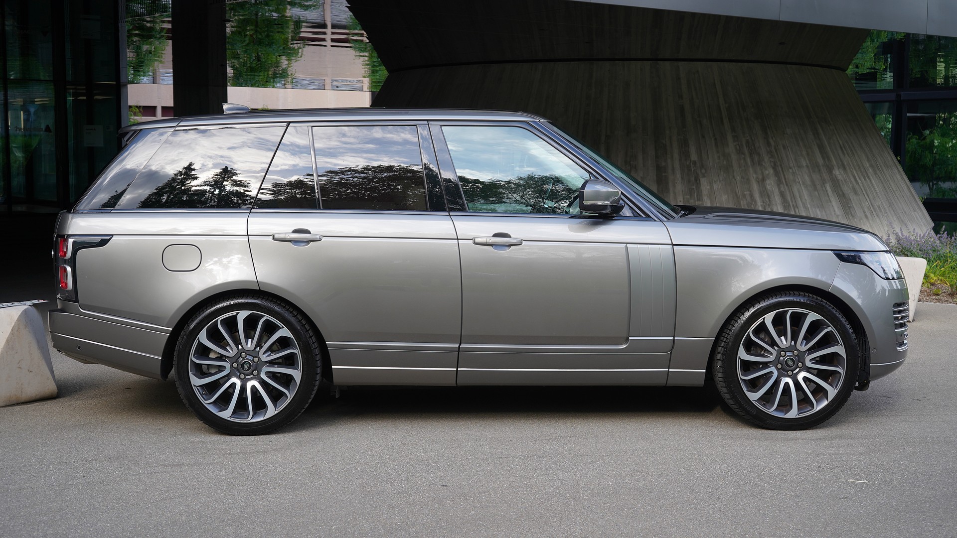 LAND ROVER Range Rover 5.0 V8 S/C Autobiography AB Automatic-showroom-element-3