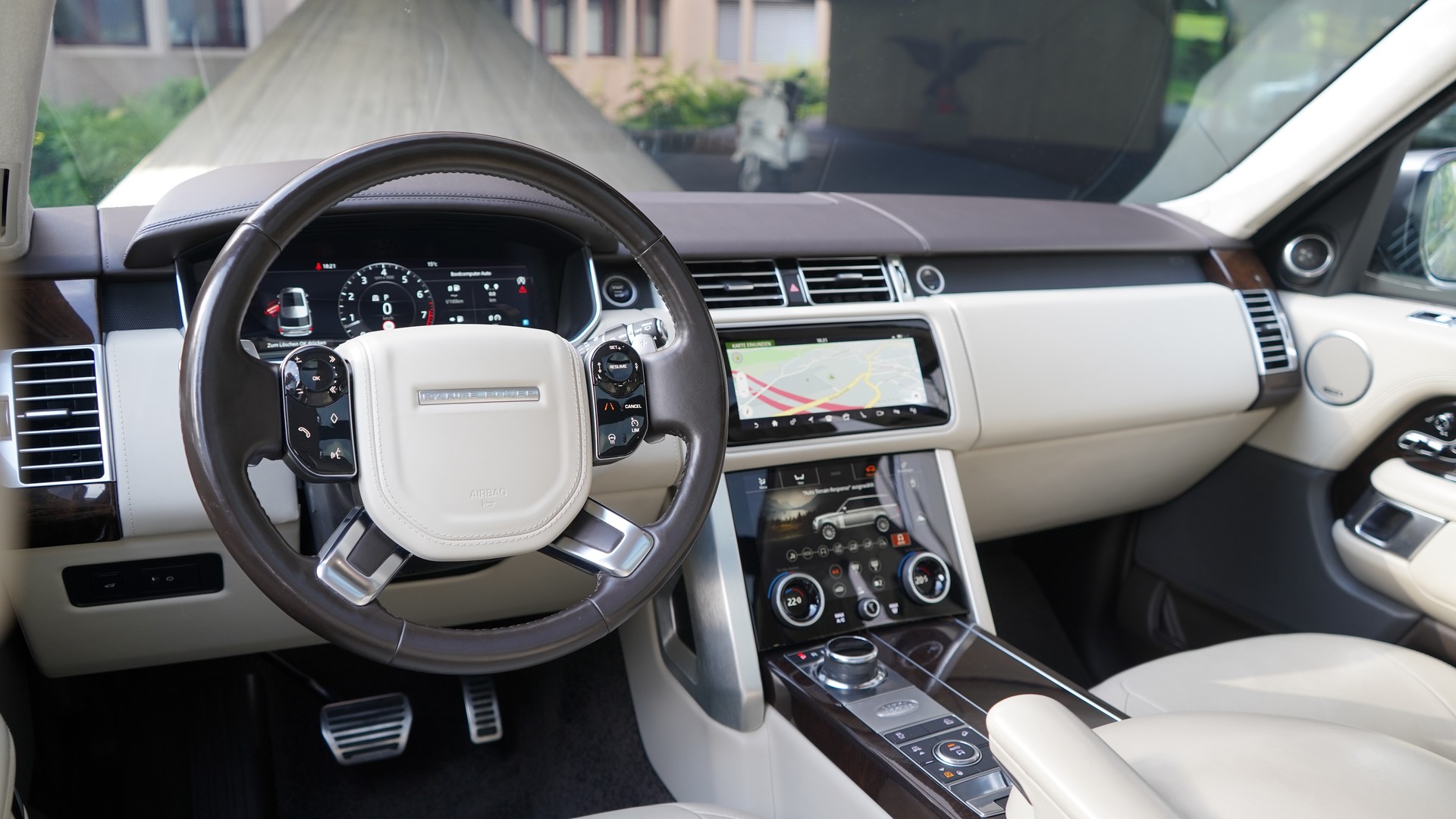 LAND ROVER Range Rover 5.0 V8 S/C Autobiography AB Automatic-image-12