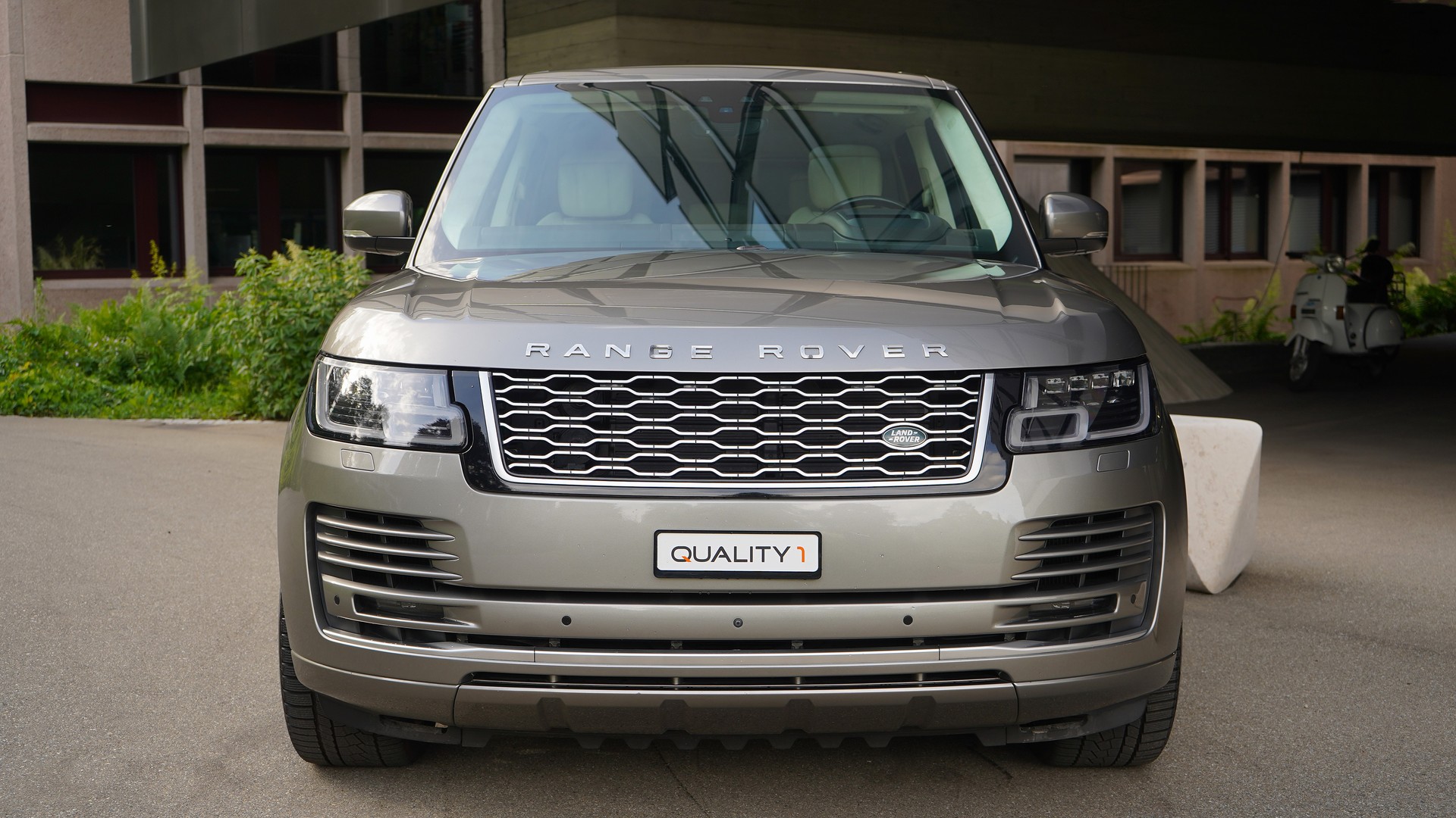 LAND ROVER Range Rover 5.0 V8 S/C Autobiography AB Automatic-showroom-element-1