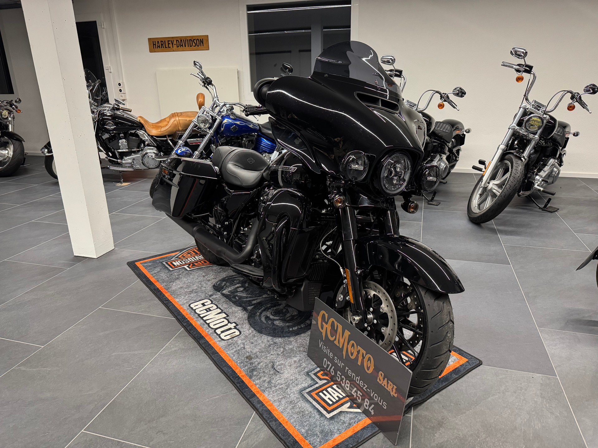 HARLEY-DAVIDSON FLHXS Street Glide Special 114-image-4
