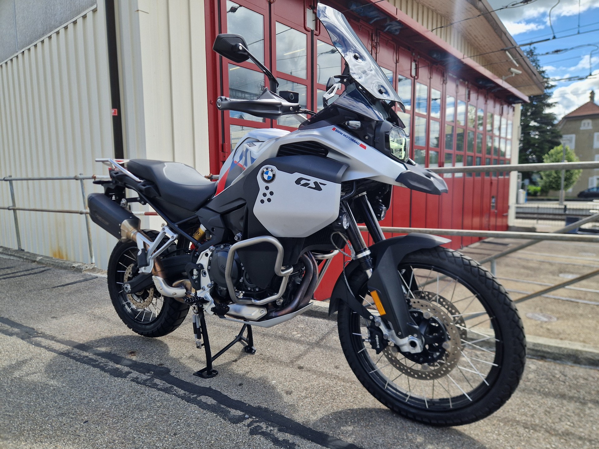 BMW F 900 GS Adventure-image-1