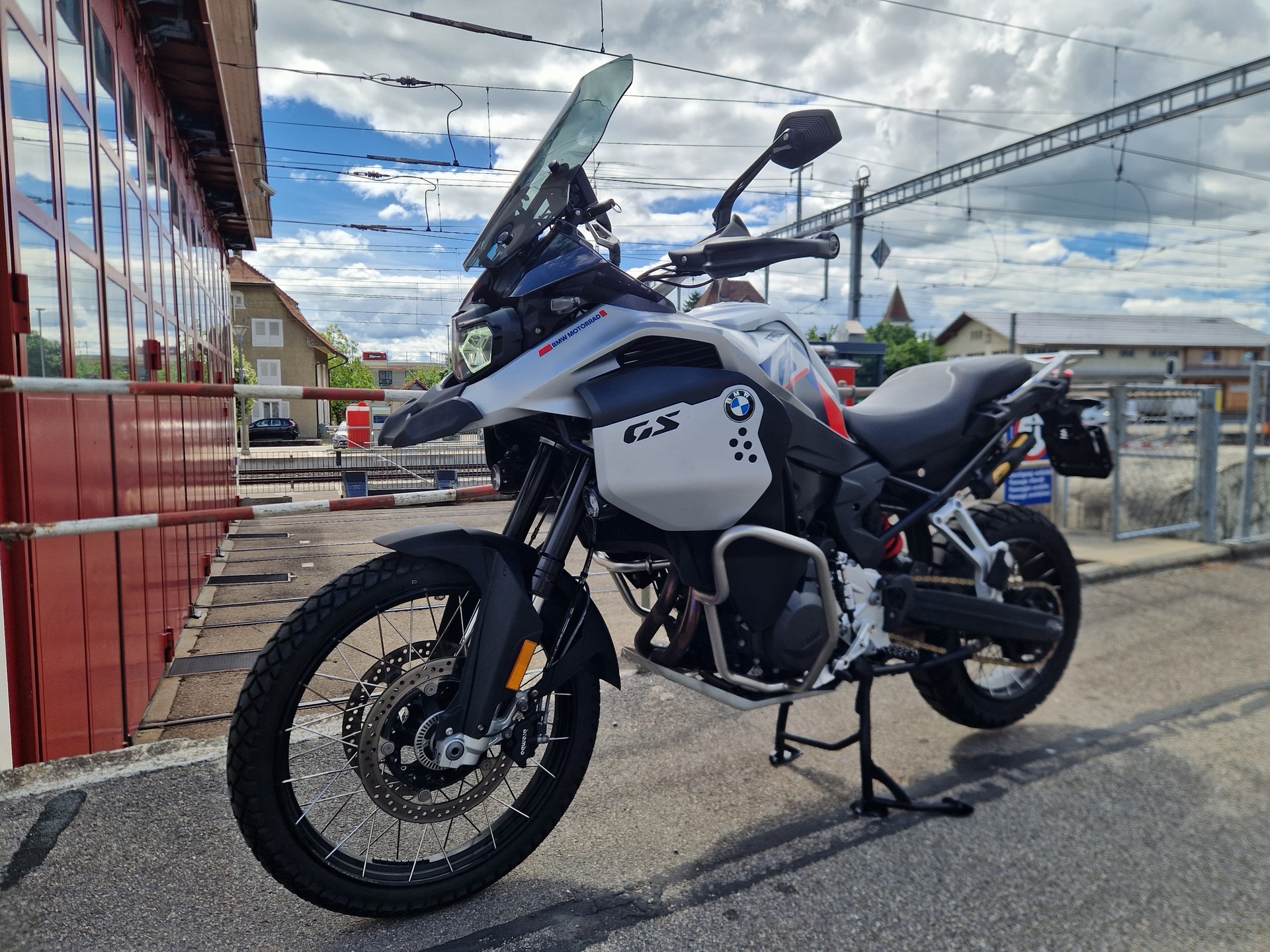 BMW F 900 GS Adventure-image-4