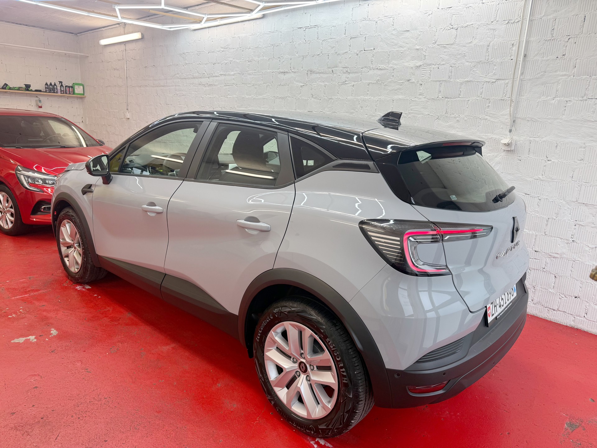 RENAULT Captur Evolution TCE 160 EDC-showroom-element-2