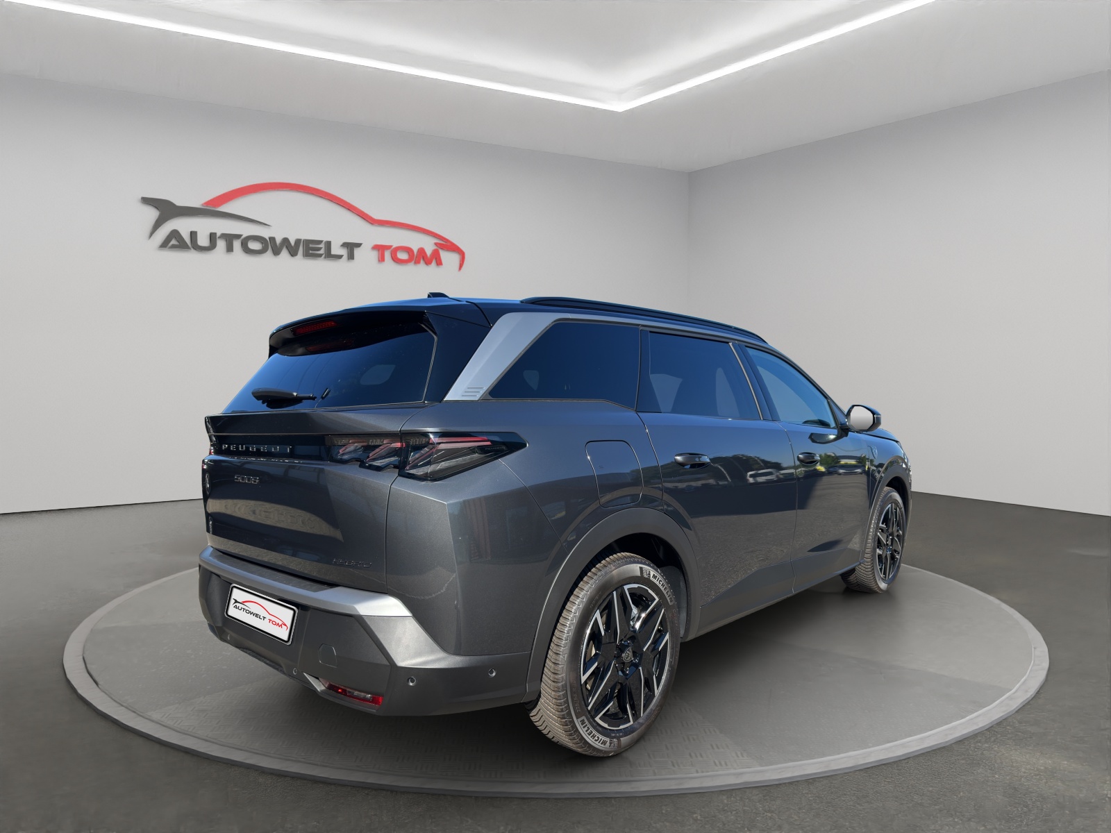 PEUGEOT 5008 145 Hybrid e-DCS6 GT *7Plätzer* AHK 1000kg *Panorama*-image-4