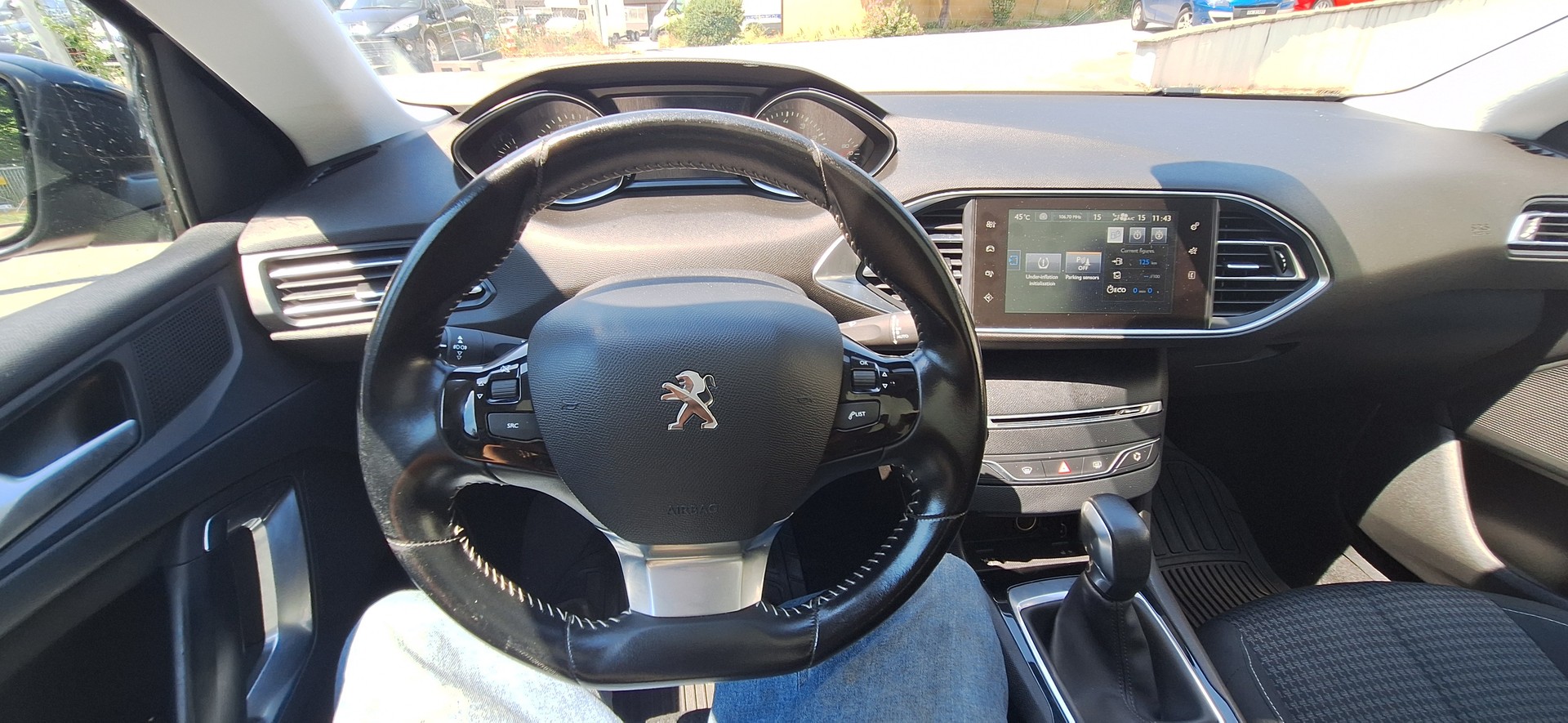 PEUGEOT 308 SW 1.2 THP Style Automatic-image-27