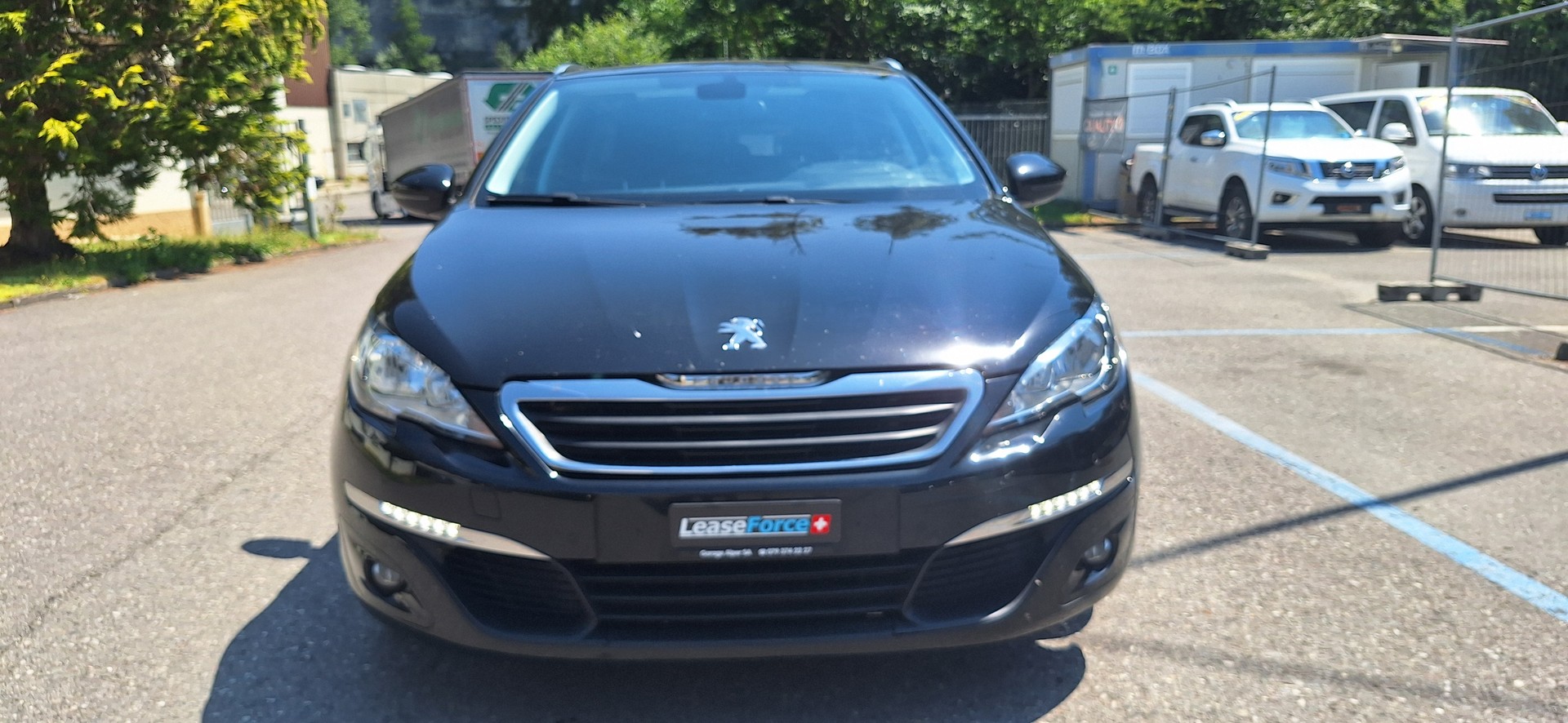 PEUGEOT 308 SW 1.2 THP Style Automatic-showroom-element-1