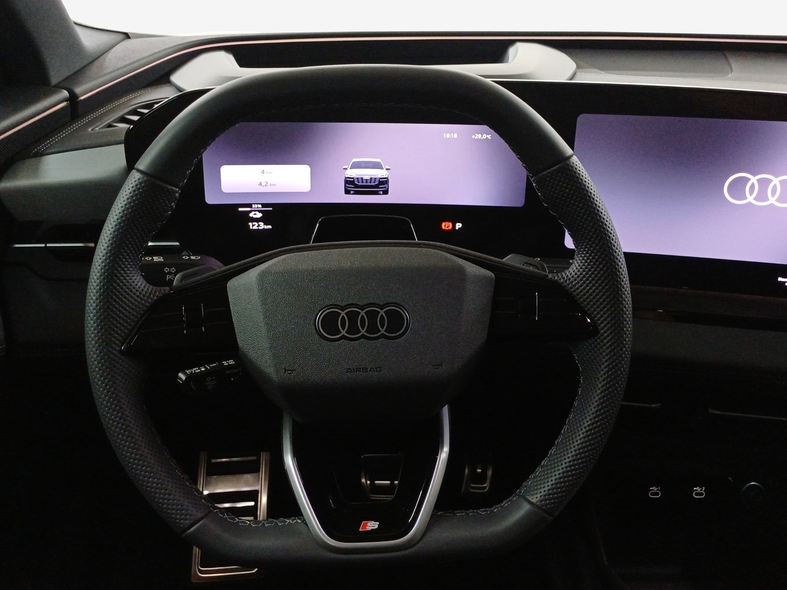 AUDI SQ6 e-tron quattro-image-9