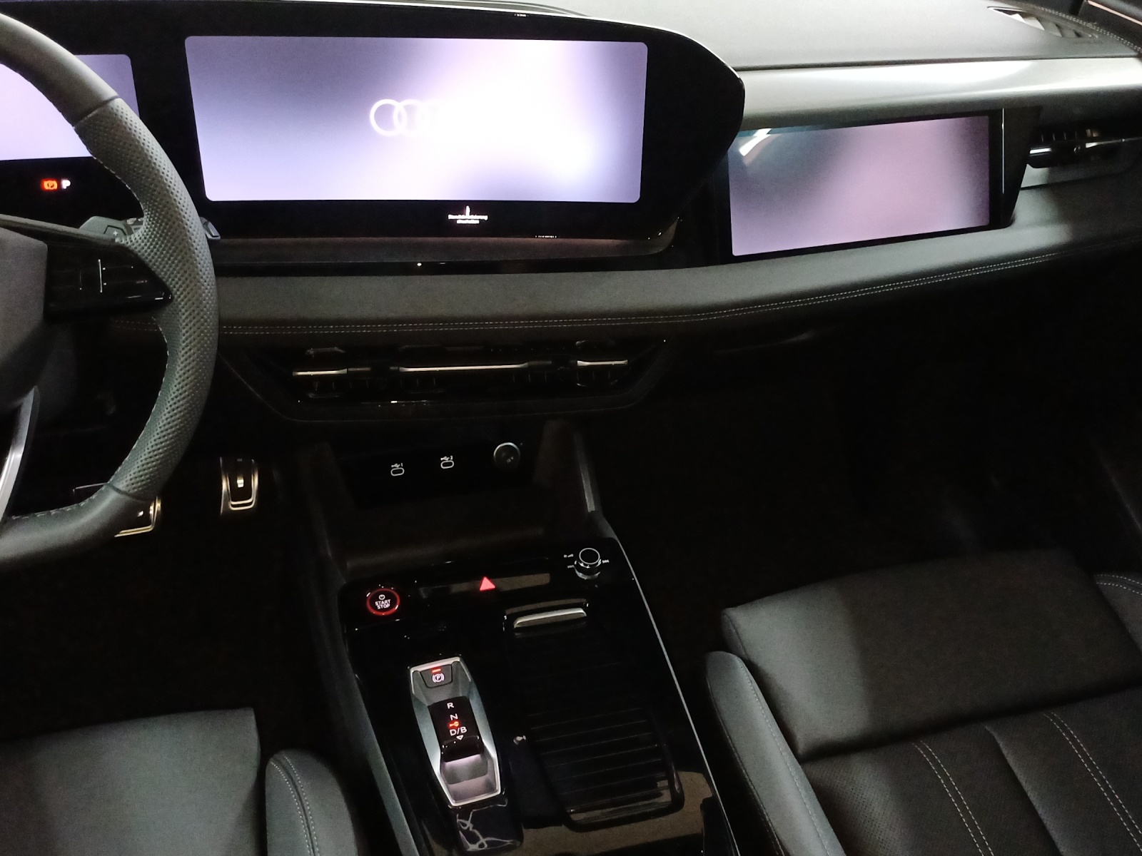 AUDI SQ6 e-tron quattro-image-10