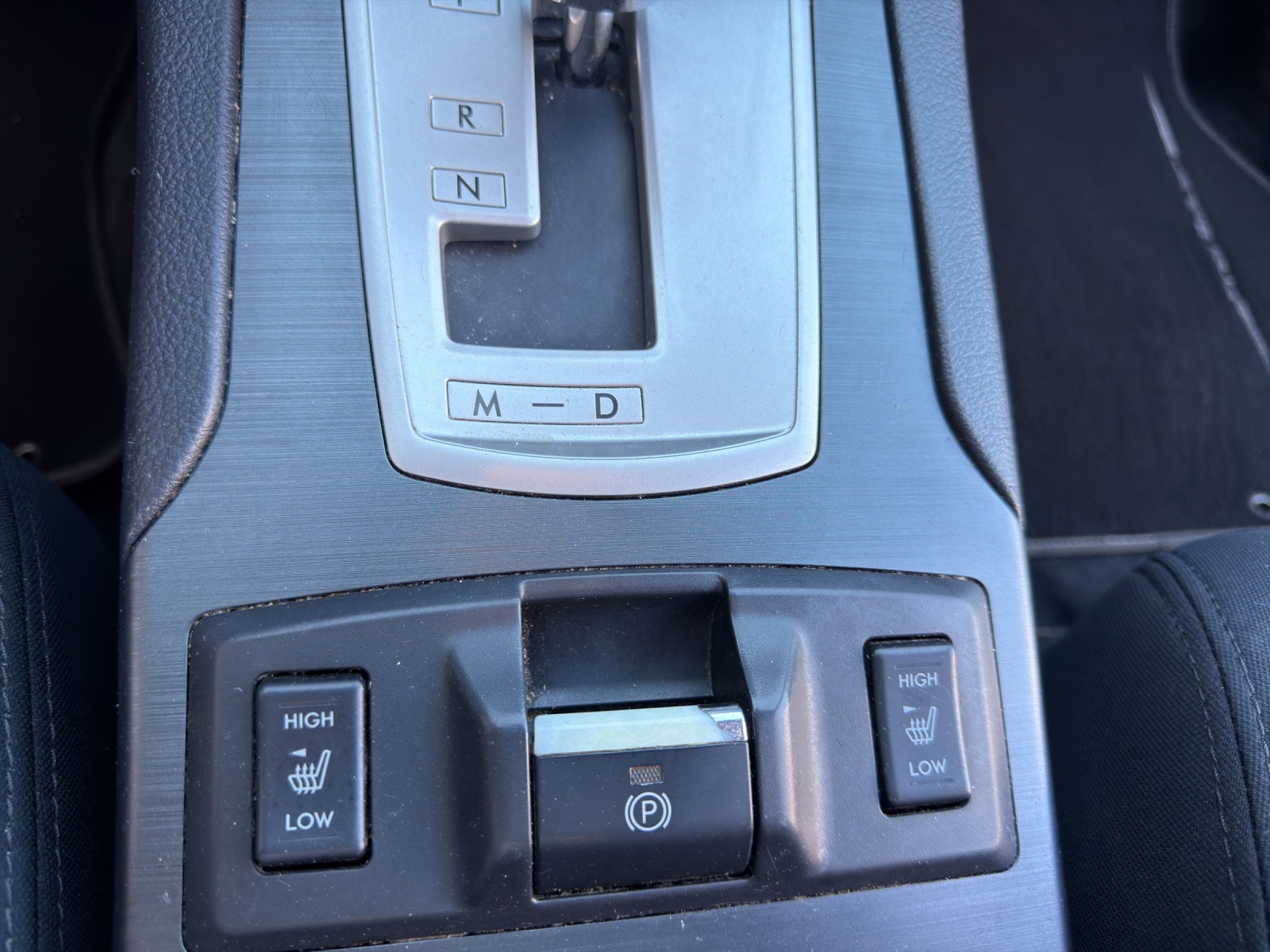 SUBARU Legacy 2.0i Advantage AWD Lineartronic-image-21