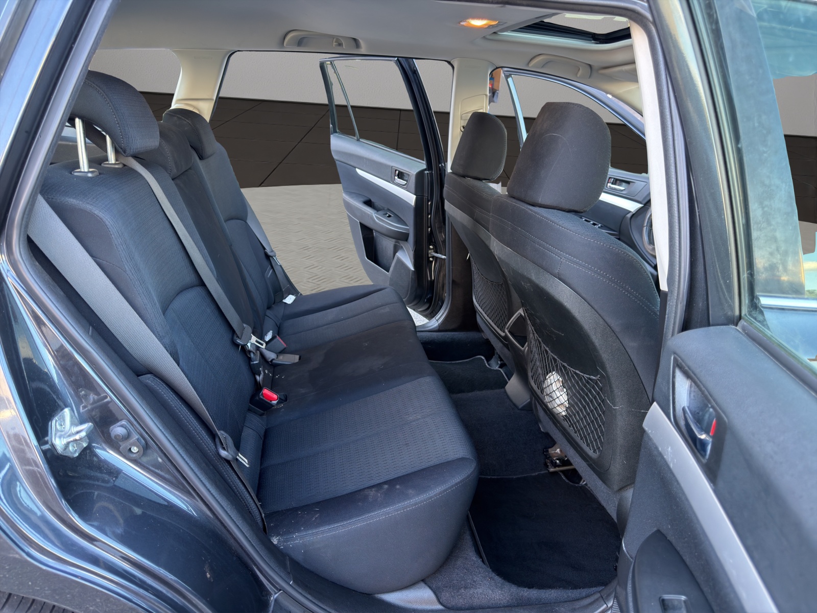 SUBARU Legacy 2.0i Advantage AWD Lineartronic-image-17