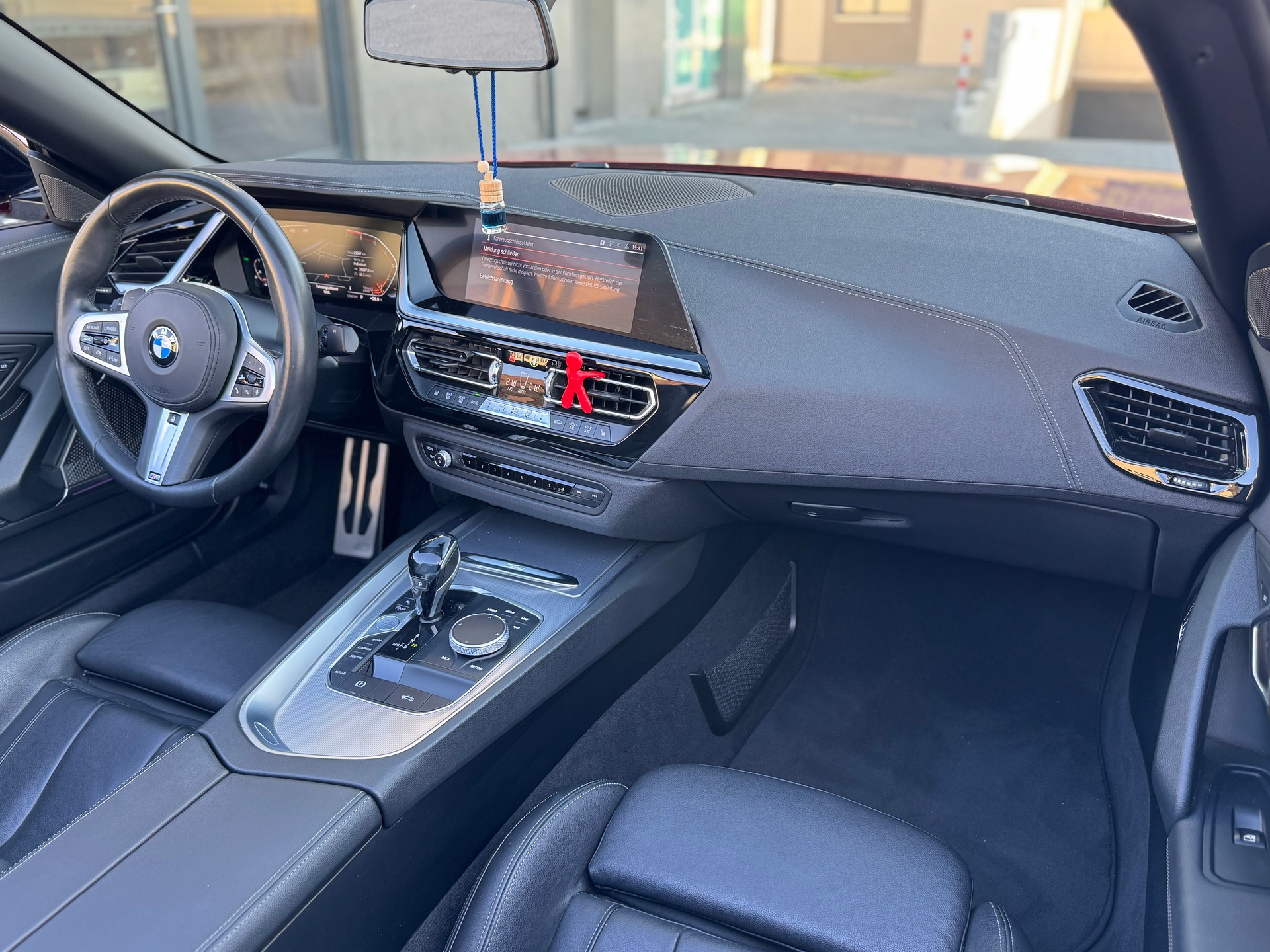 BMW Z4 sDrive 30i M Sport Steptronic *CH-Fahrzeug*-image-10