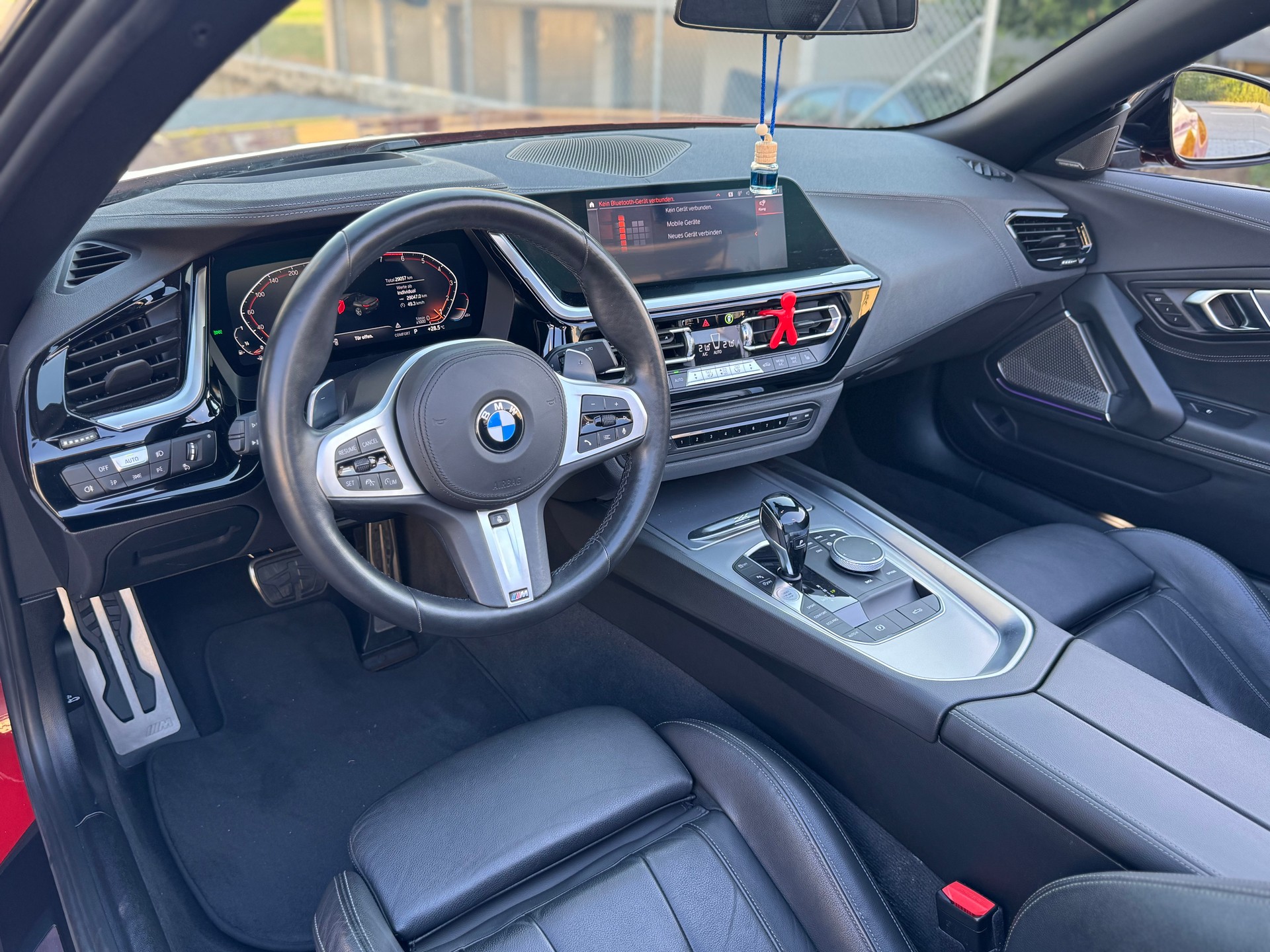 BMW Z4 sDrive 30i M Sport Steptronic *CH-Fahrzeug*-image-8