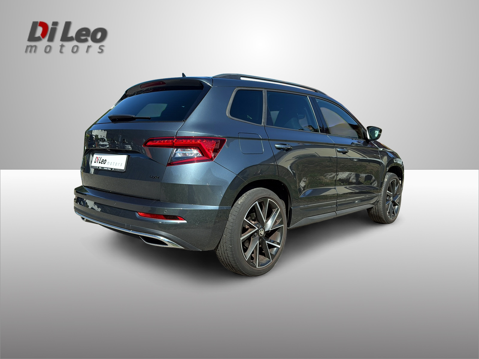 SKODA Karoq 2.0 TDI CR SportLine 4x4 DSG-image-4