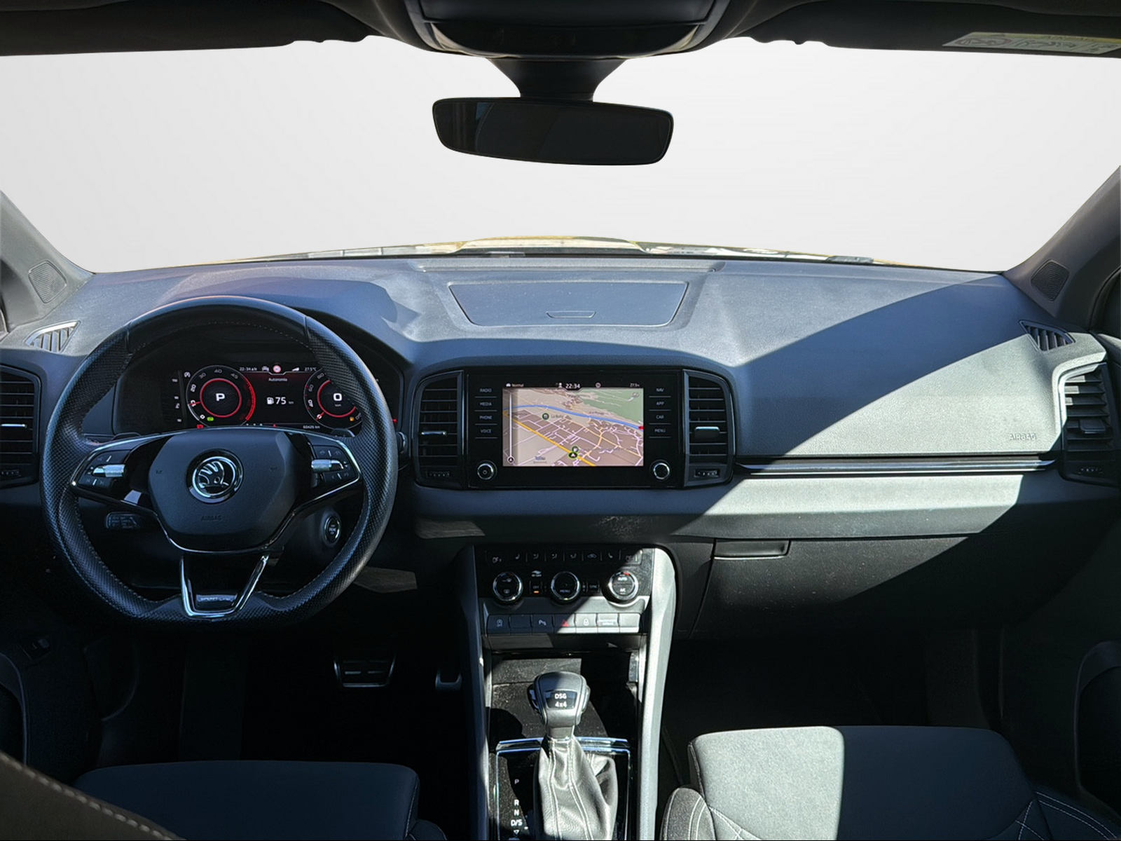 SKODA Karoq 2.0 TDI CR SportLine 4x4 DSG-image-10