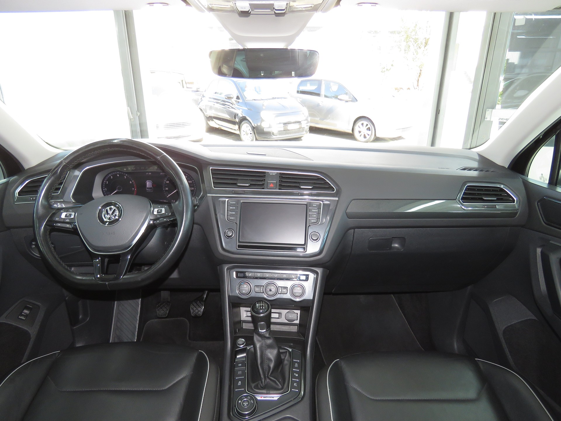 VW Tiguan 2.0TSI Highline 4-Motion-image-13