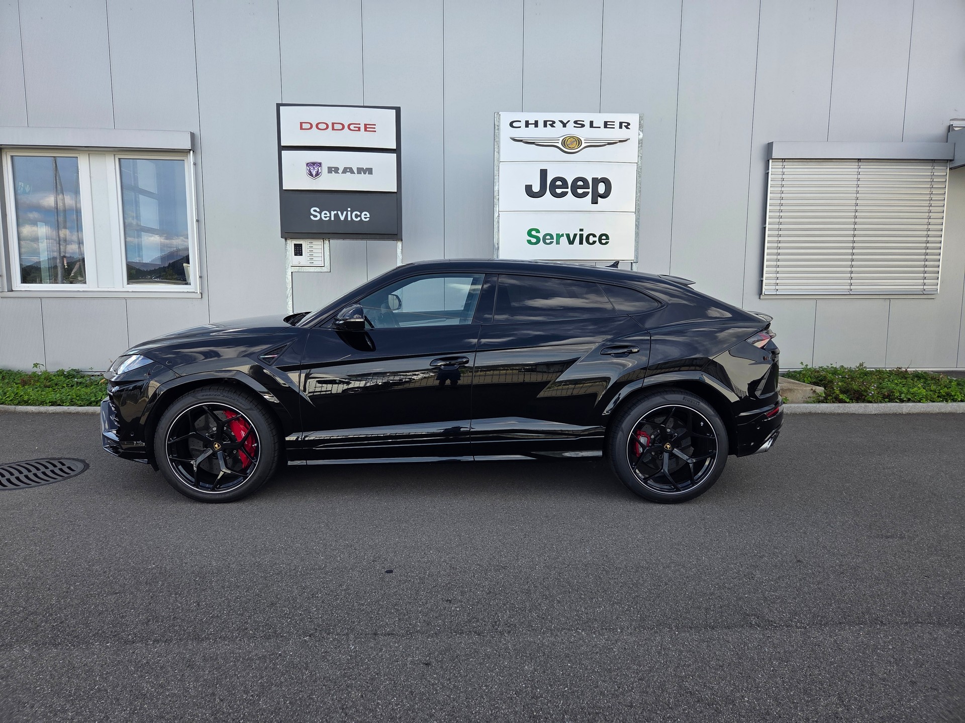 LAMBORGHINI Urus E-Gear