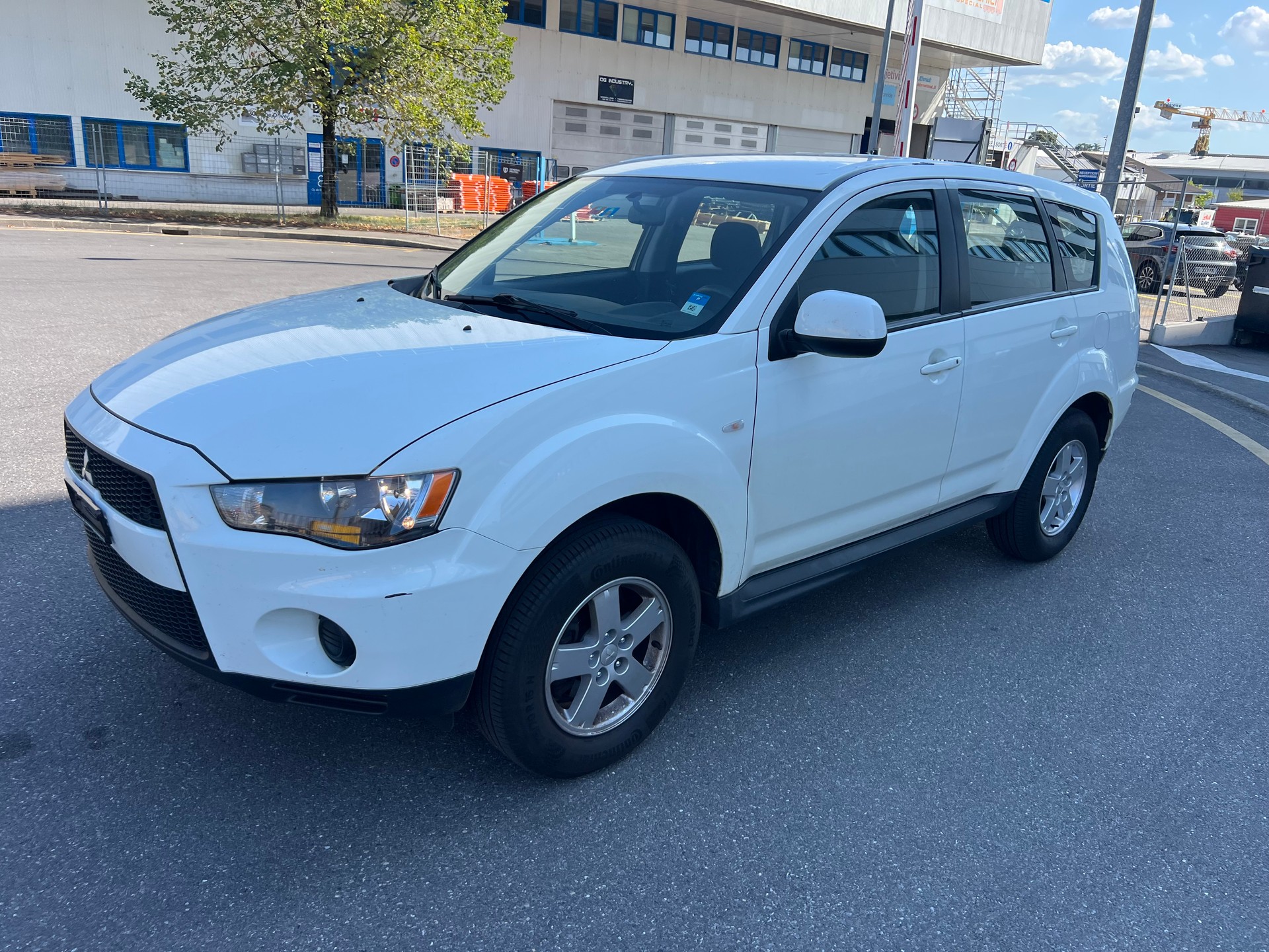 MITSUBISHI Outlander 2.0 Inform 2WD