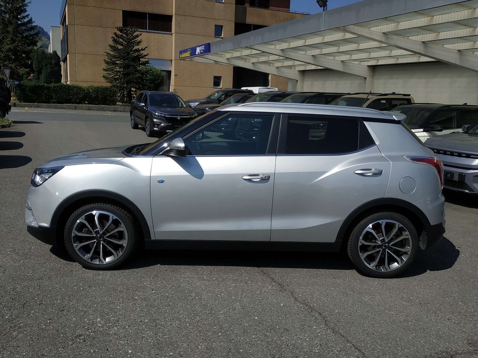 KGM-SsangYong Tivoli 1.6 eXDi Sapphire 4WD Automatic-image-7