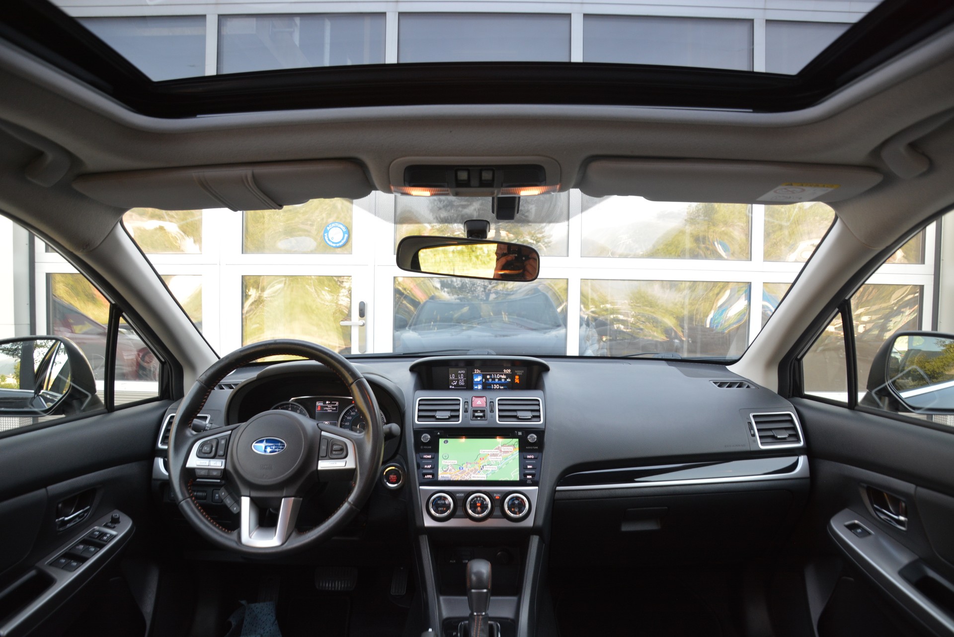 SUBARU XV 2.0 Swiss Three AWD CVT-image-4