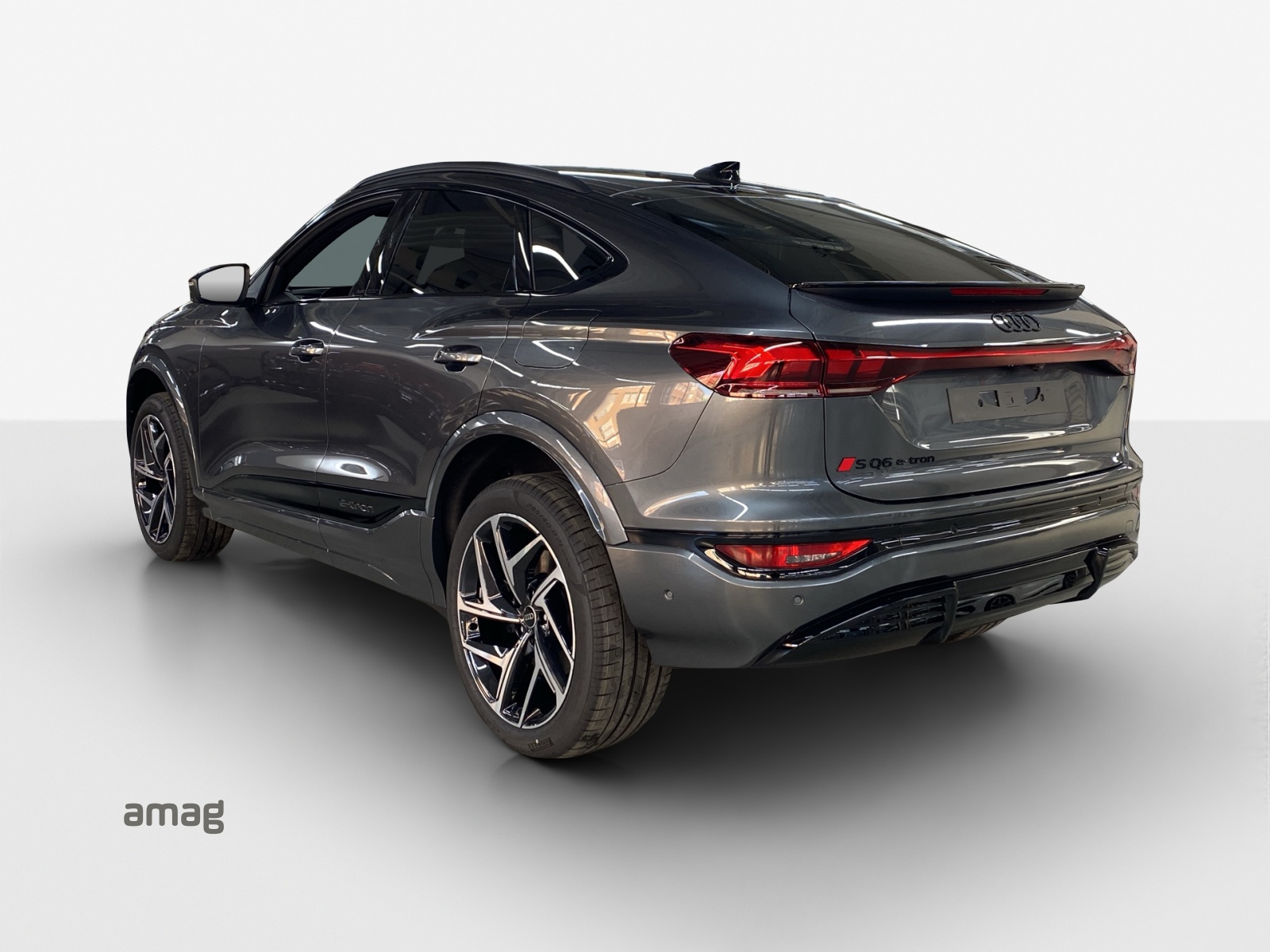 AUDI SQ6 Sportback e-tron quattro-showroom-element-2