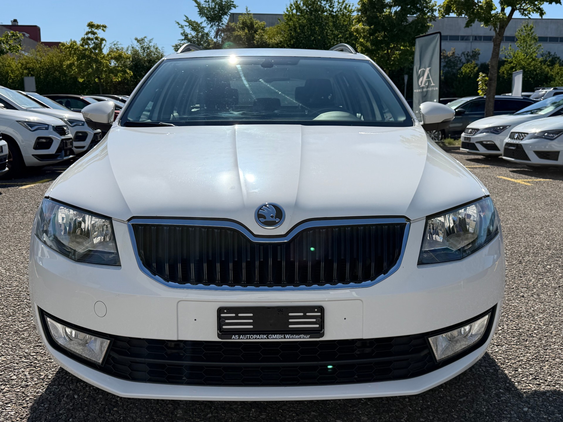 SKODA Octavia Combi 1.6 TDI Ambition 4x4-showroom-element-1