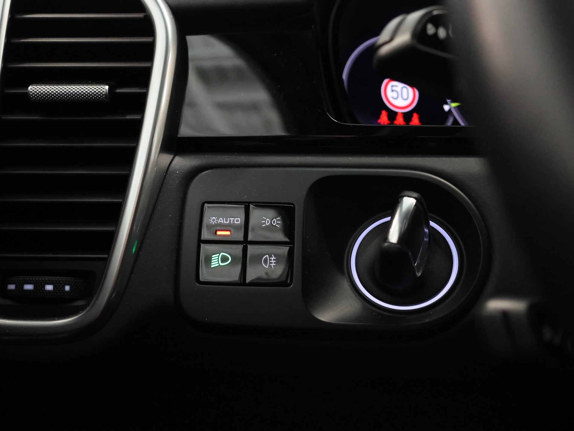 PORSCHE Cayenne Turbo Coupé S E-Hybrid *Bose* *Panoramadach* *Sitzheizung*-image-35
