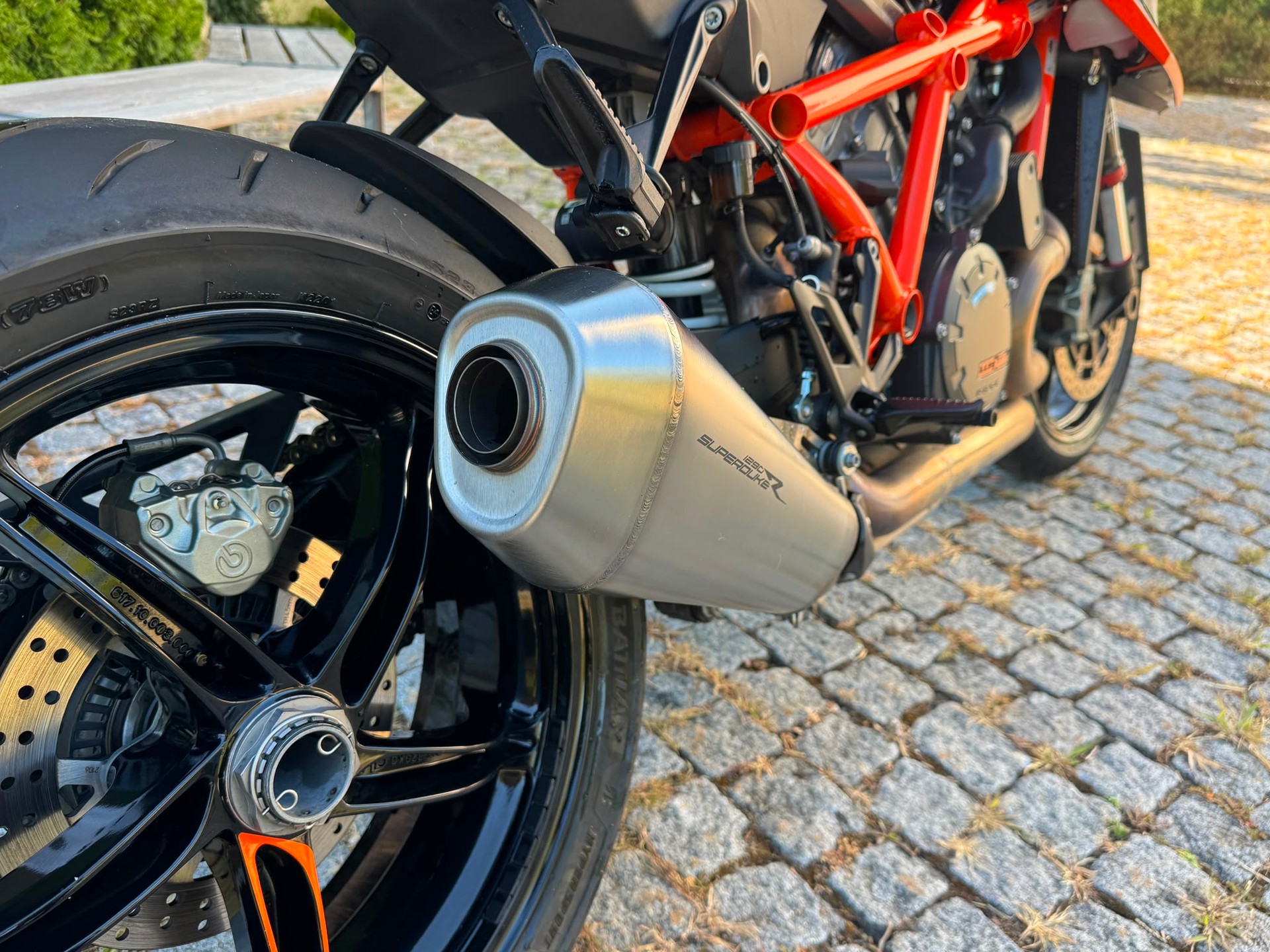 KTM 1290 Super Duke R-image-9
